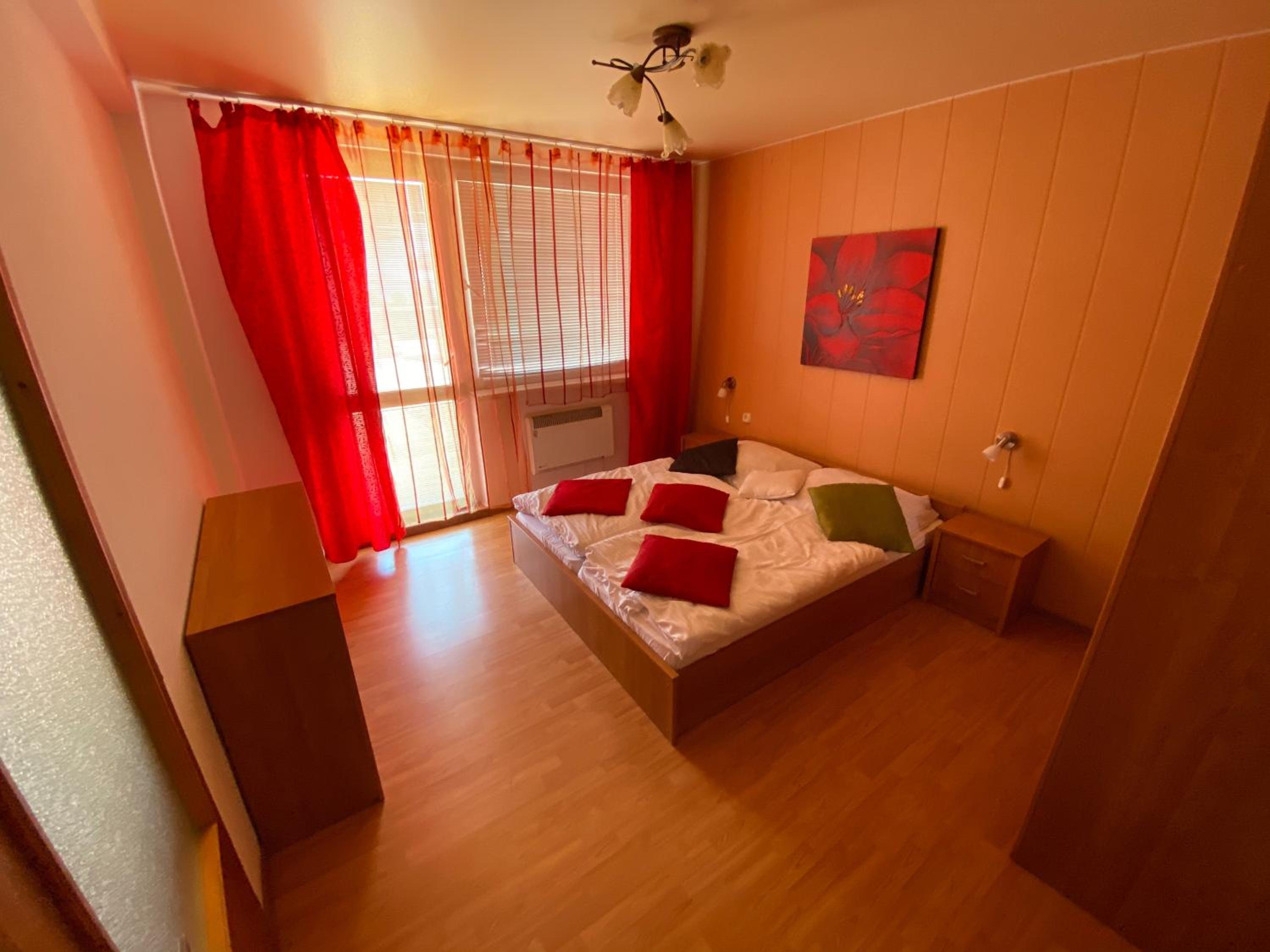 One-Bedroom Apartment with Sea View and Terrace photo 1