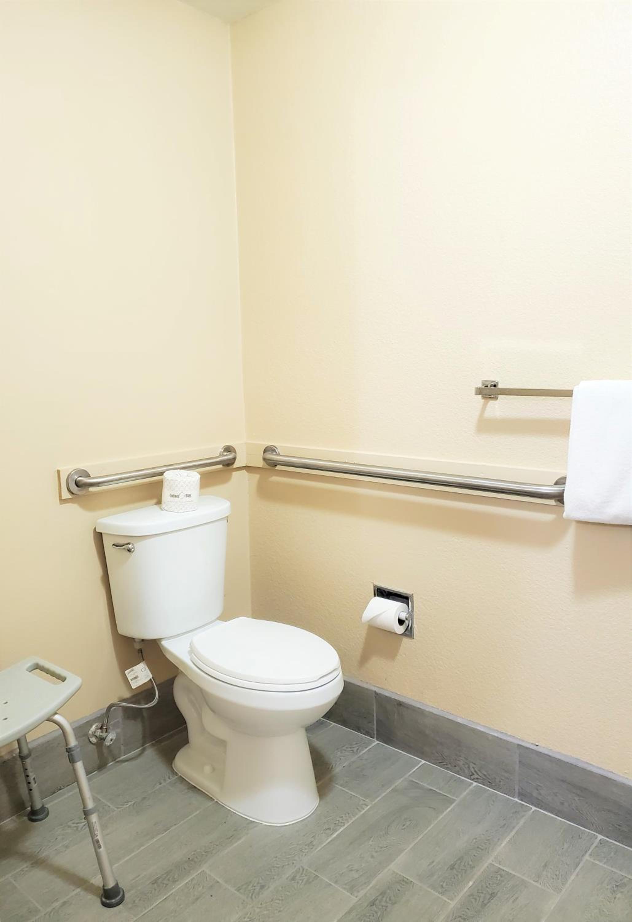 King Room - Disability Access/Non-Smoking - Photo 5