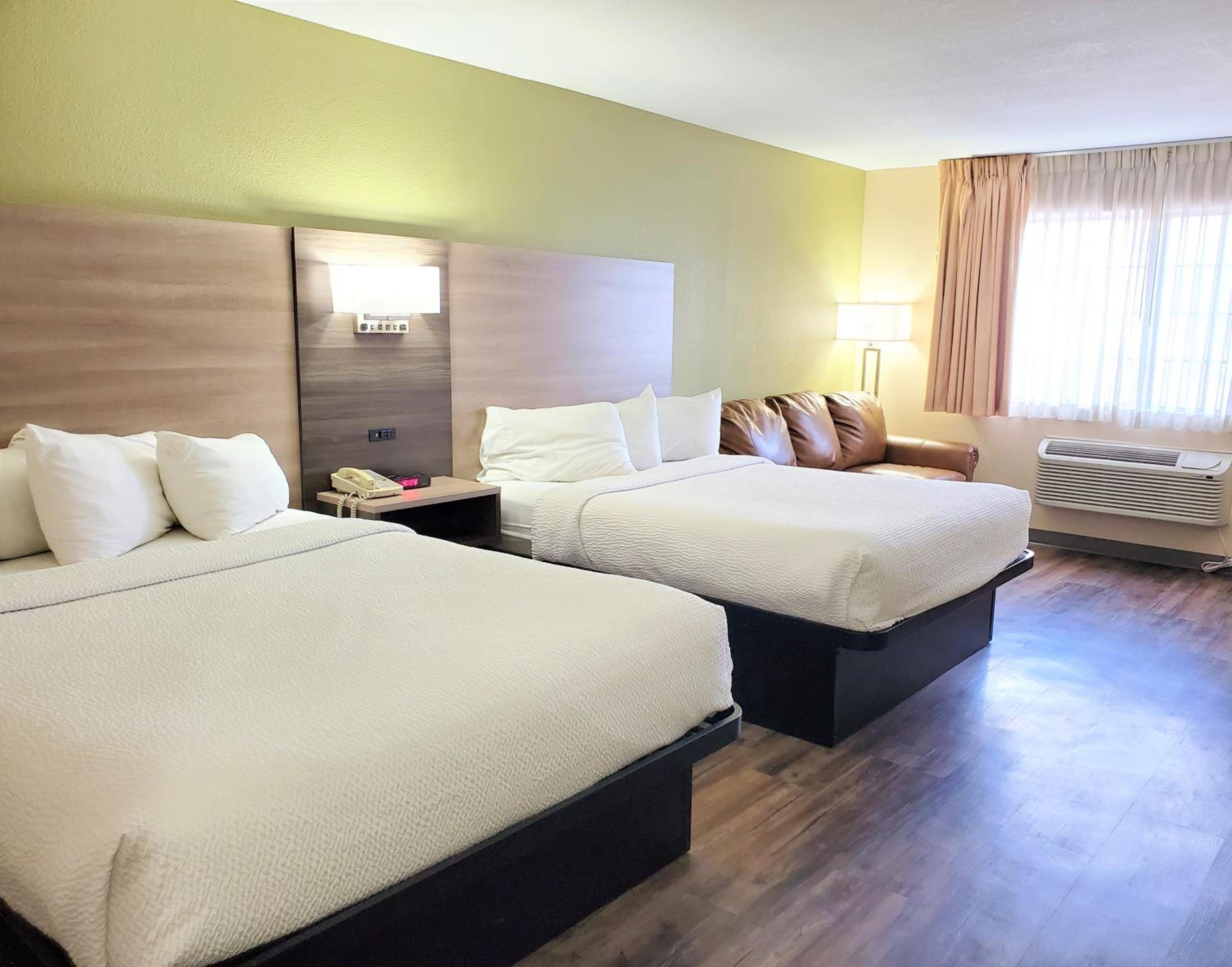 Studio Suite with Two Queen Beds - Non-Smoking - Photo 1