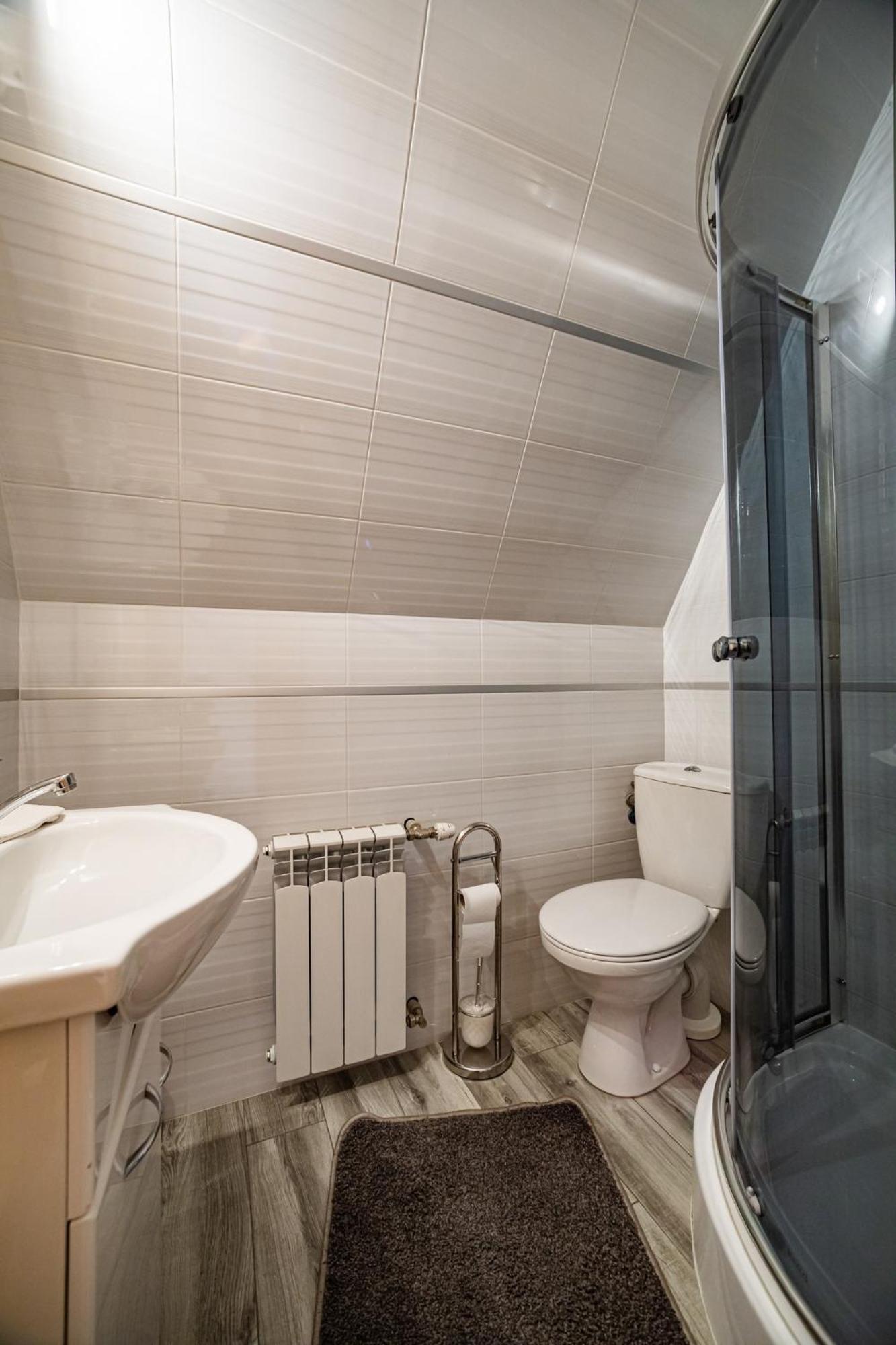 One-Bedroom Apartment - Photo 20