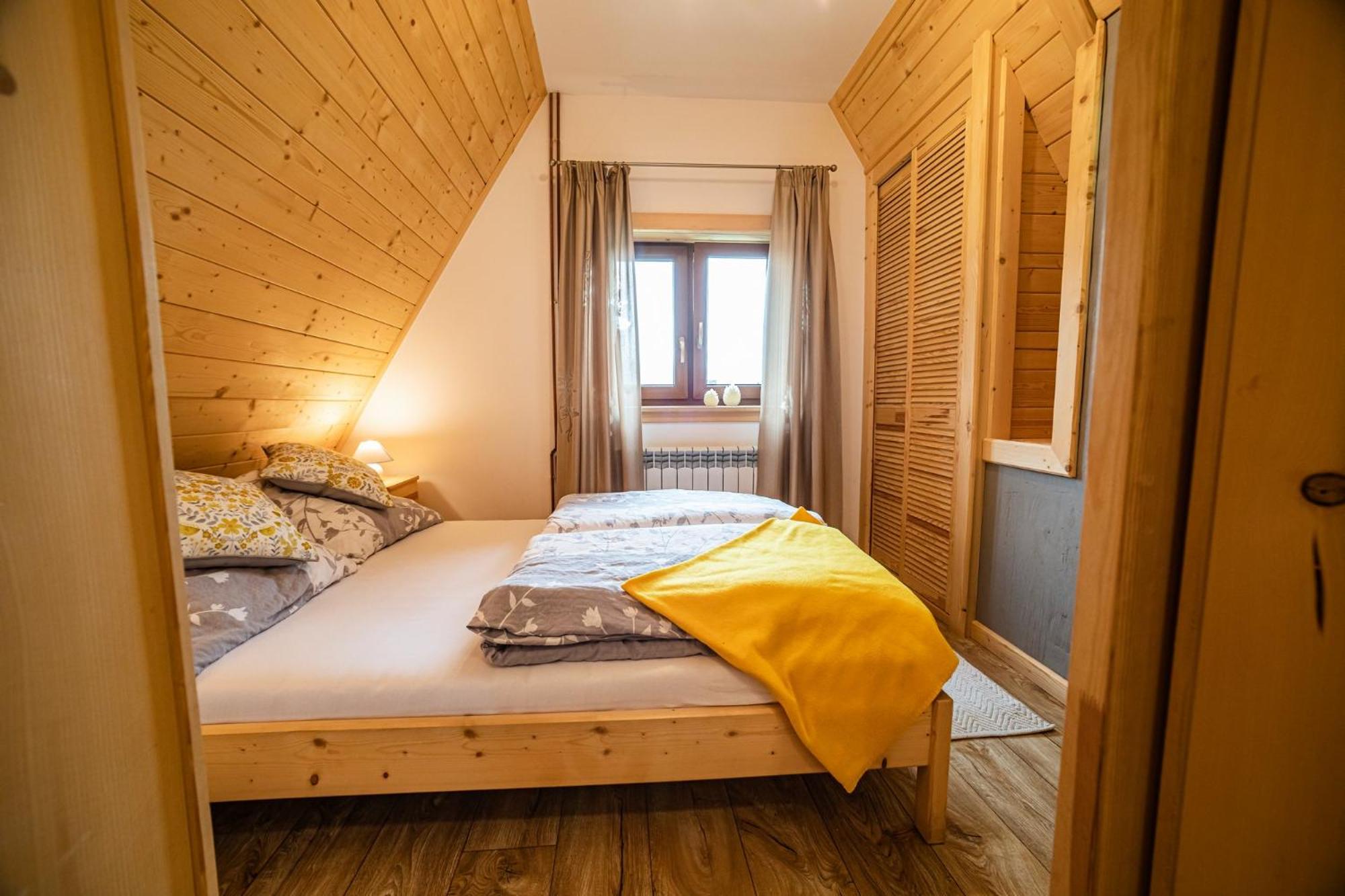 One-Bedroom Apartment - Photo 14