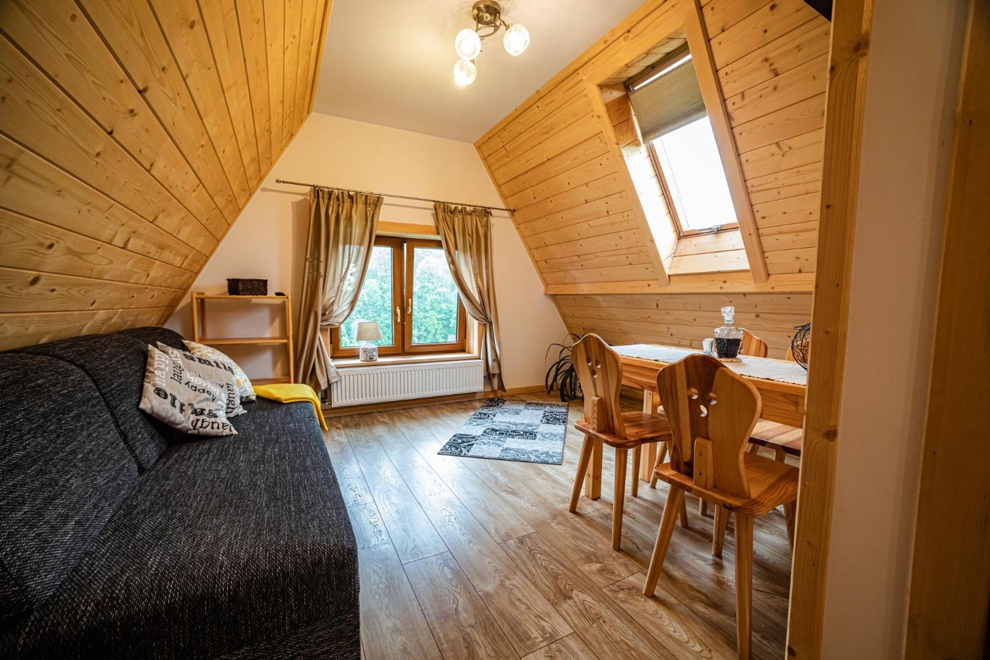 One-Bedroom Apartment - Photo 11
