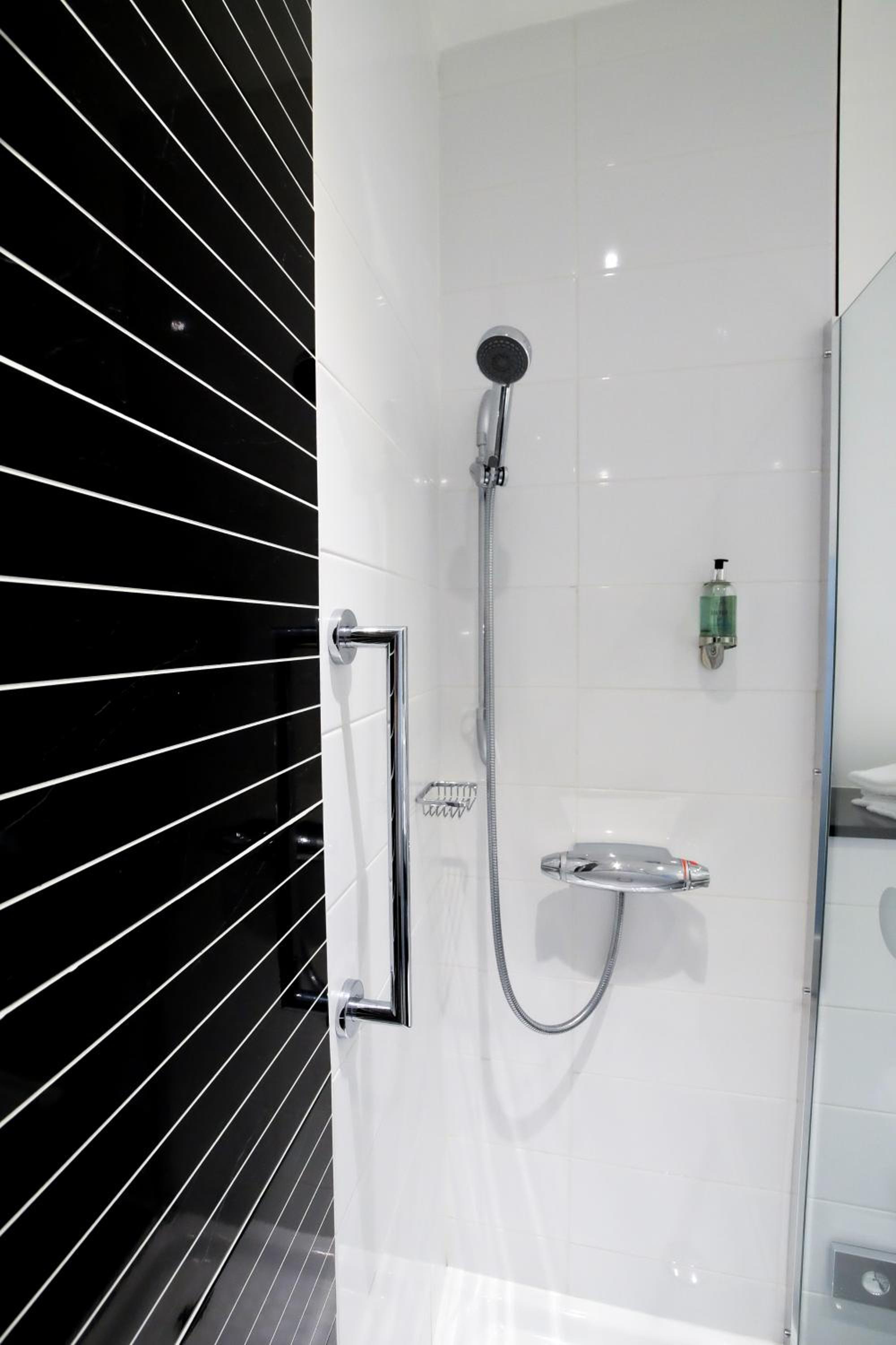 Standard Room - Photo 2