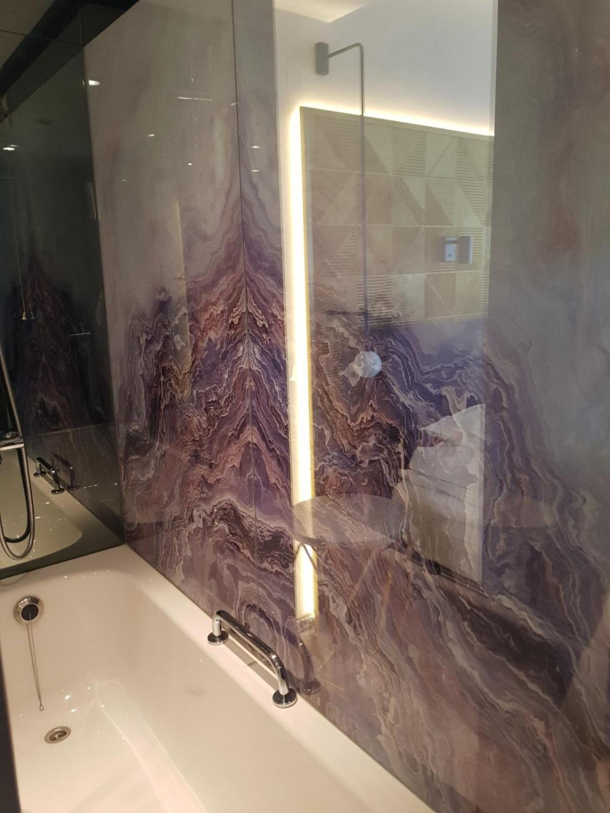 Panoramic One-bedroom Suite - High Floor - Photo 13