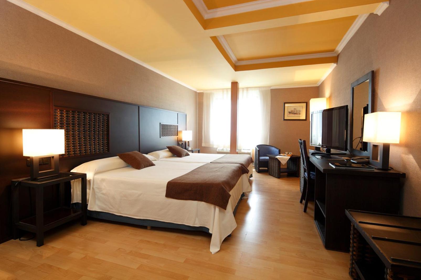 Superior Double Room - Photo 1
