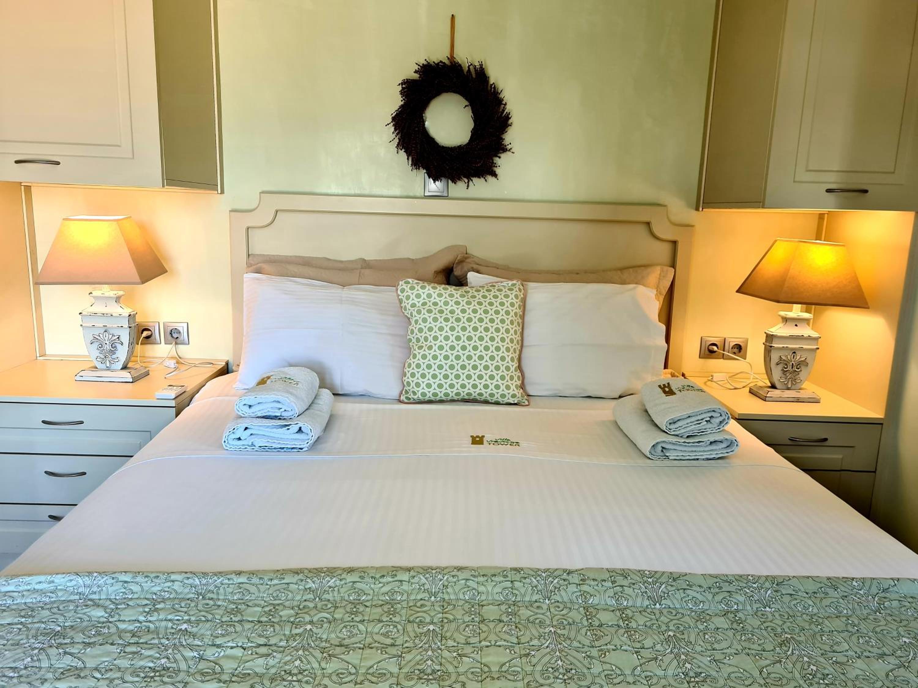 Suite with Pool View