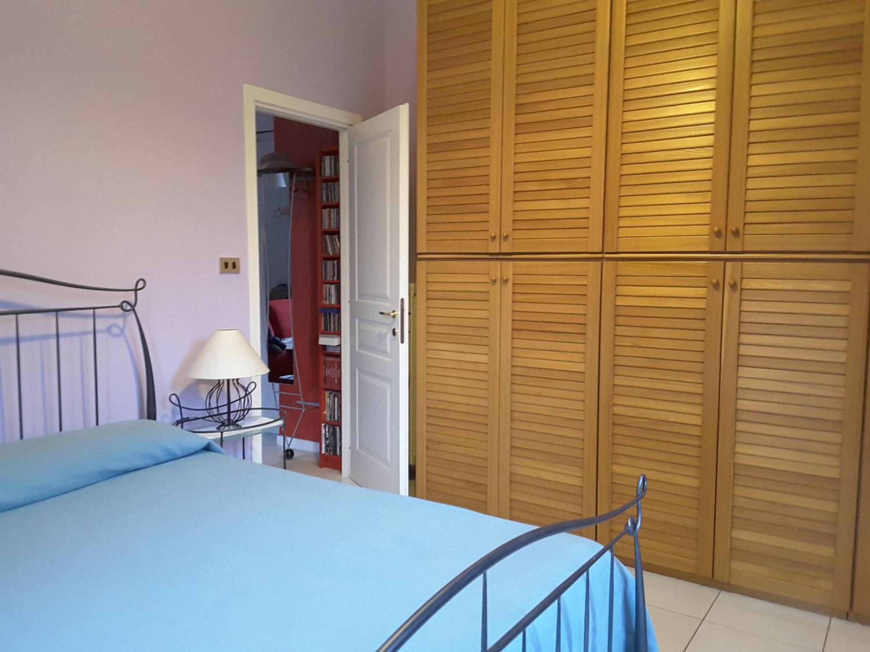 One-Bedroom Apartment - Photo 4