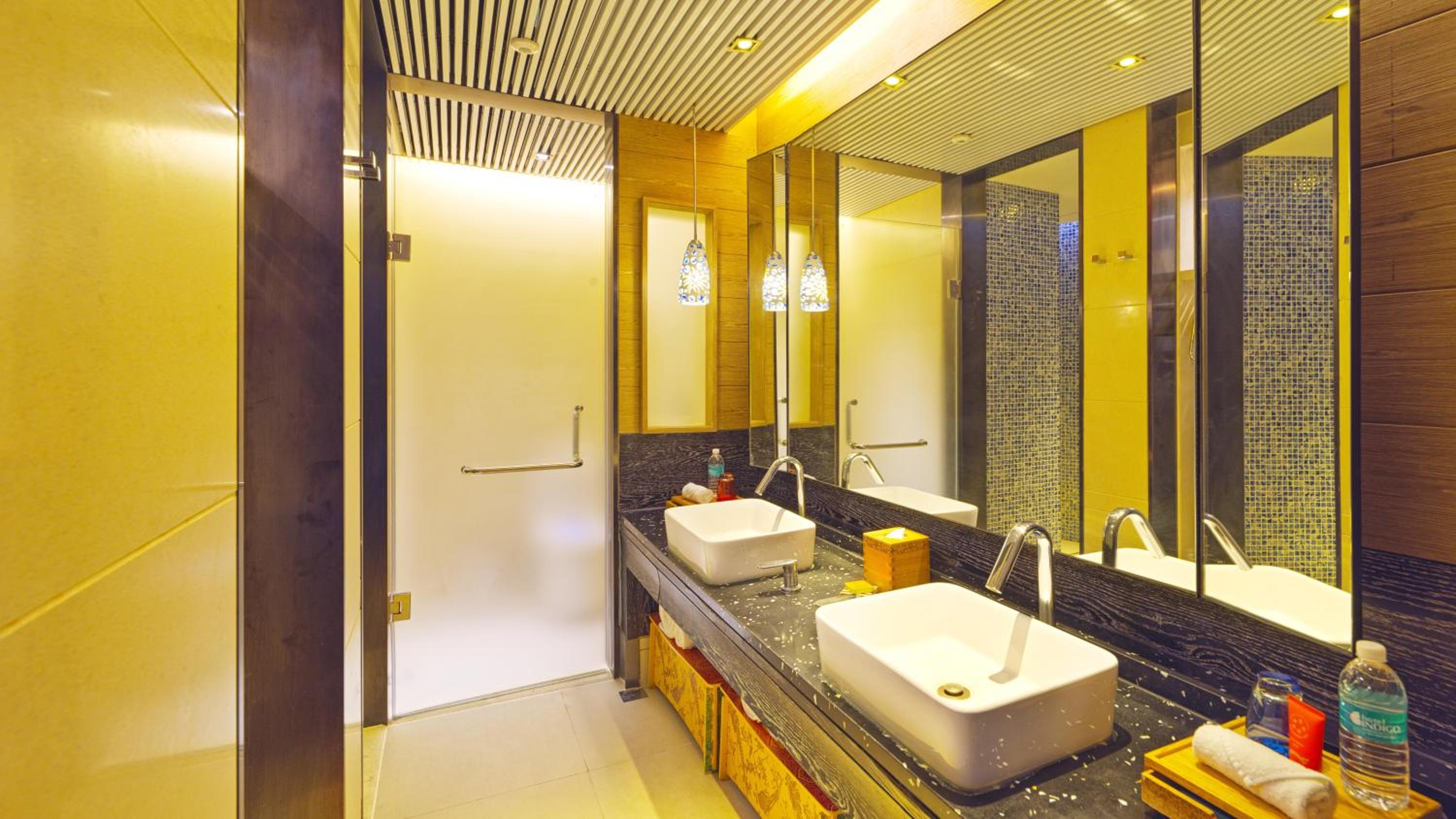 Premium King Room with River View
