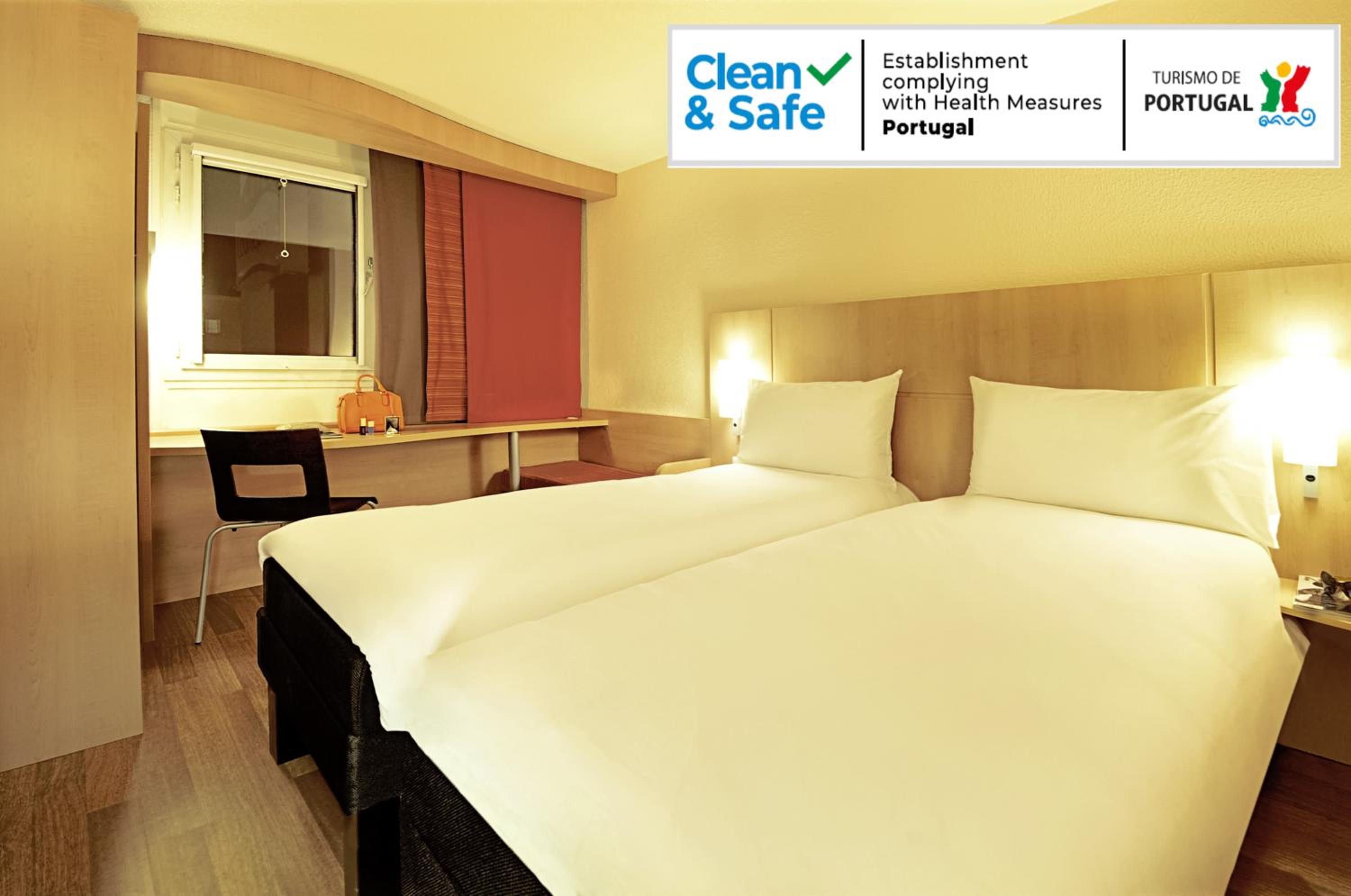 Standard Twin Room - Photo 1