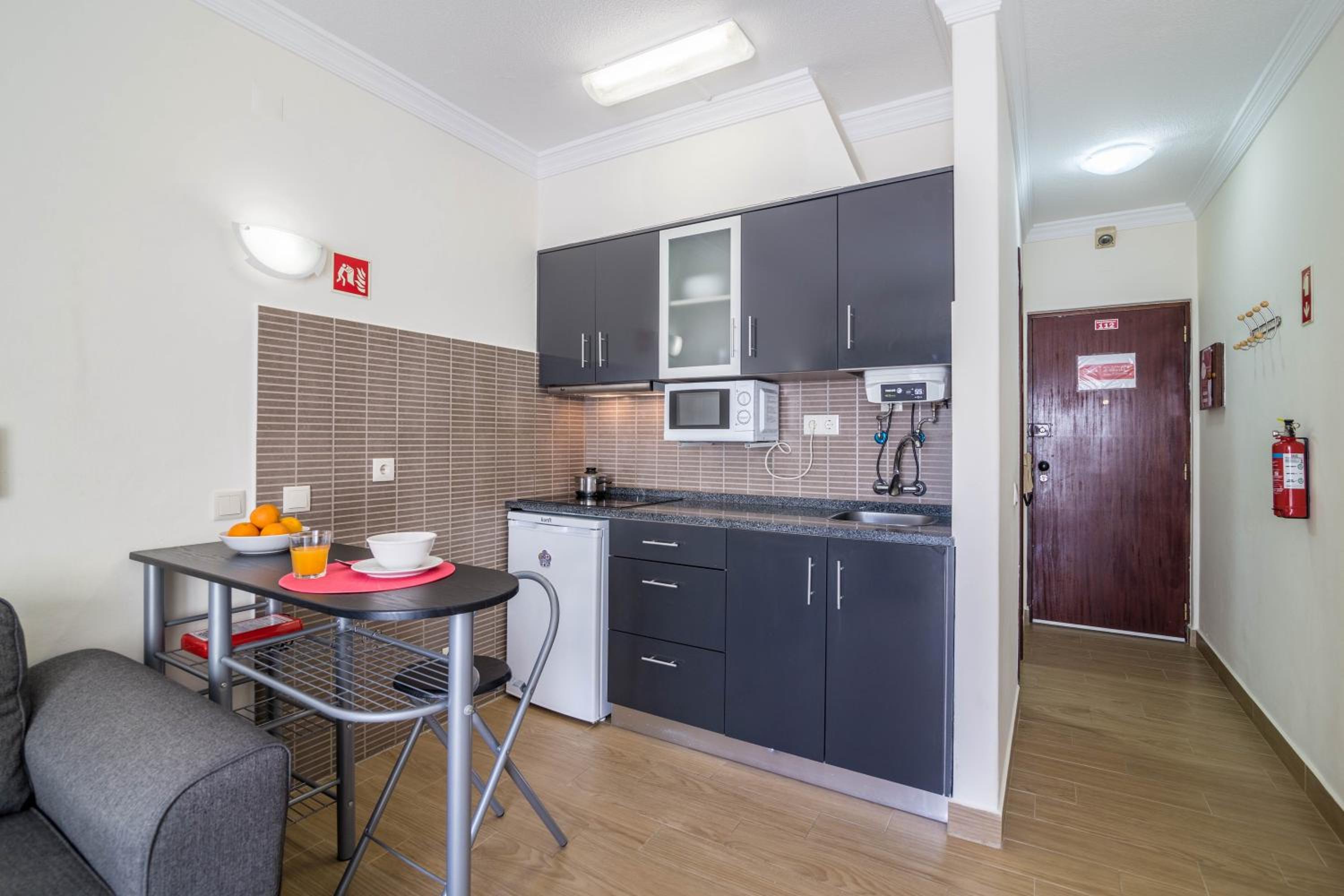 Superior One-Bedroom Apartment with Balcony - Photo 20