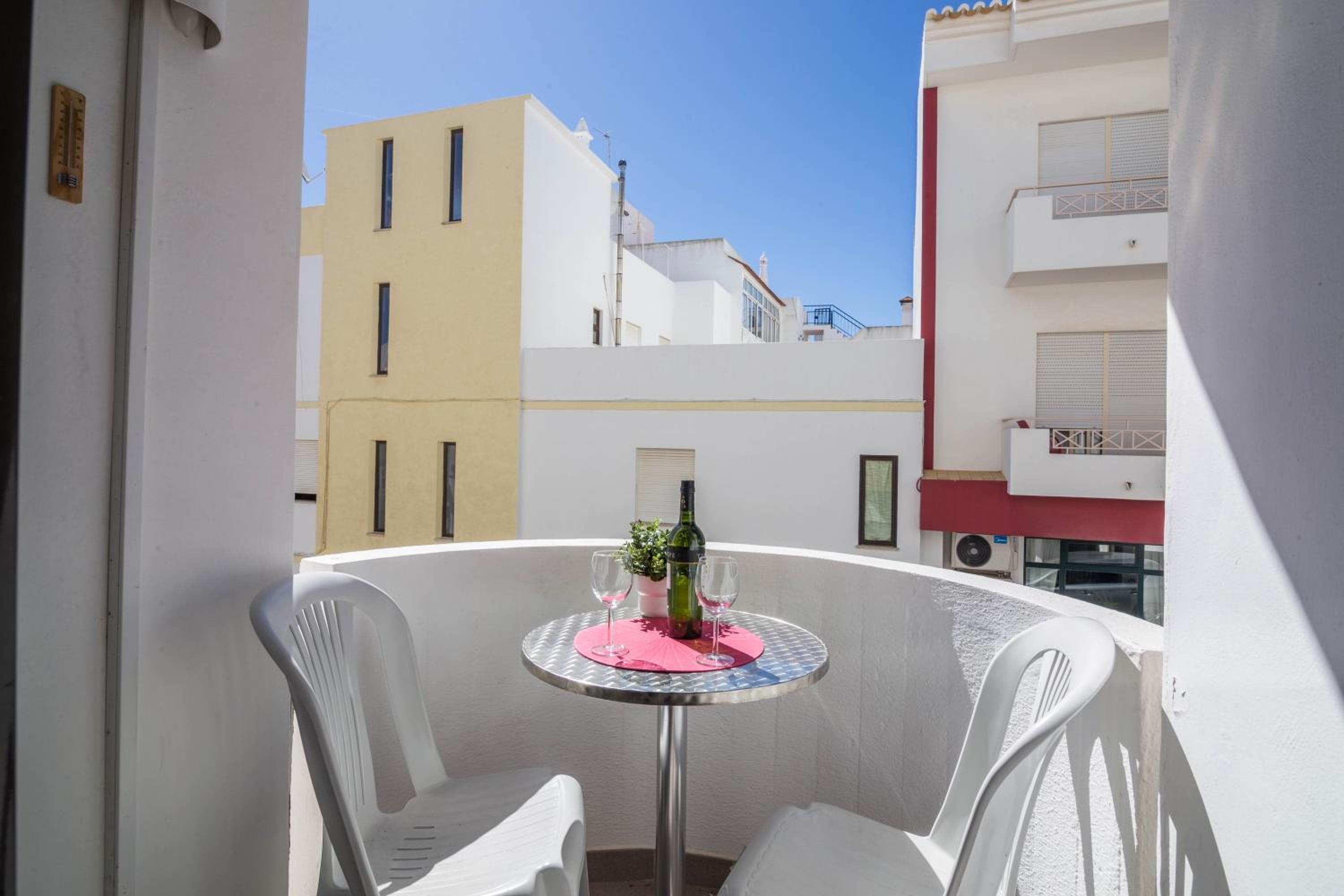 Superior One-Bedroom Apartment with Balcony - Photo 13