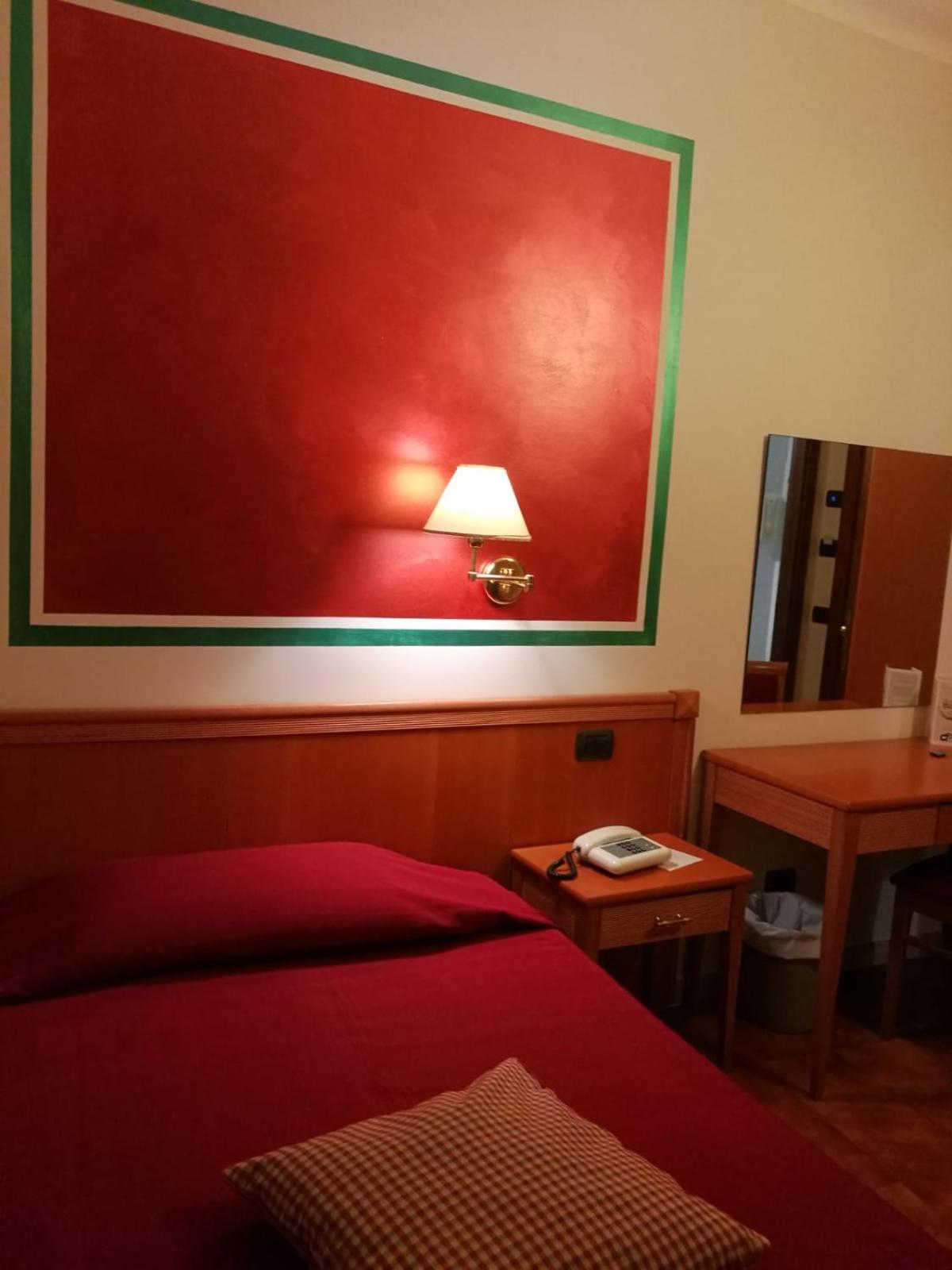 Comfort Single Room - Photo 8