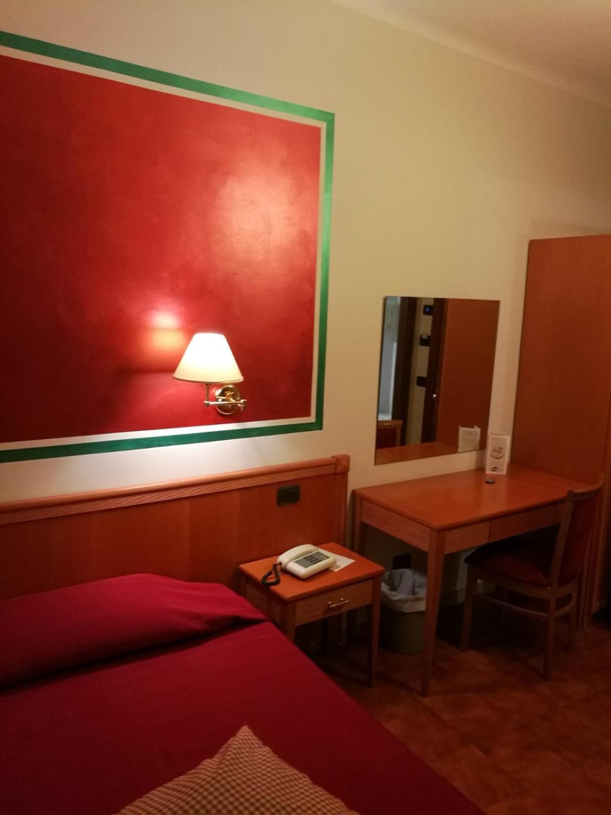 Comfort Single Room - Photo 9
