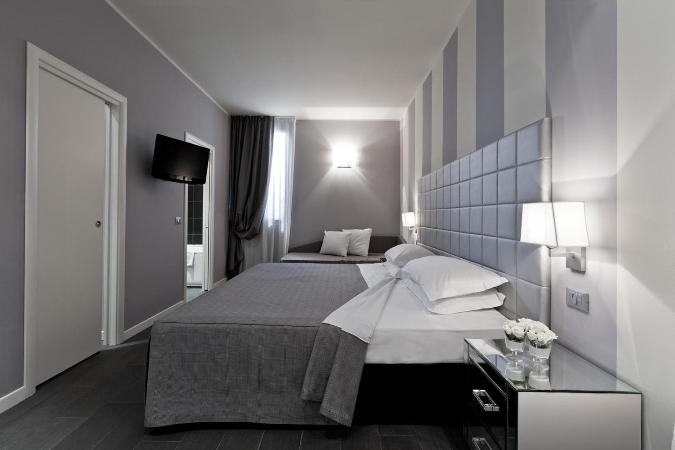 Deluxe Double Room - Photo 1