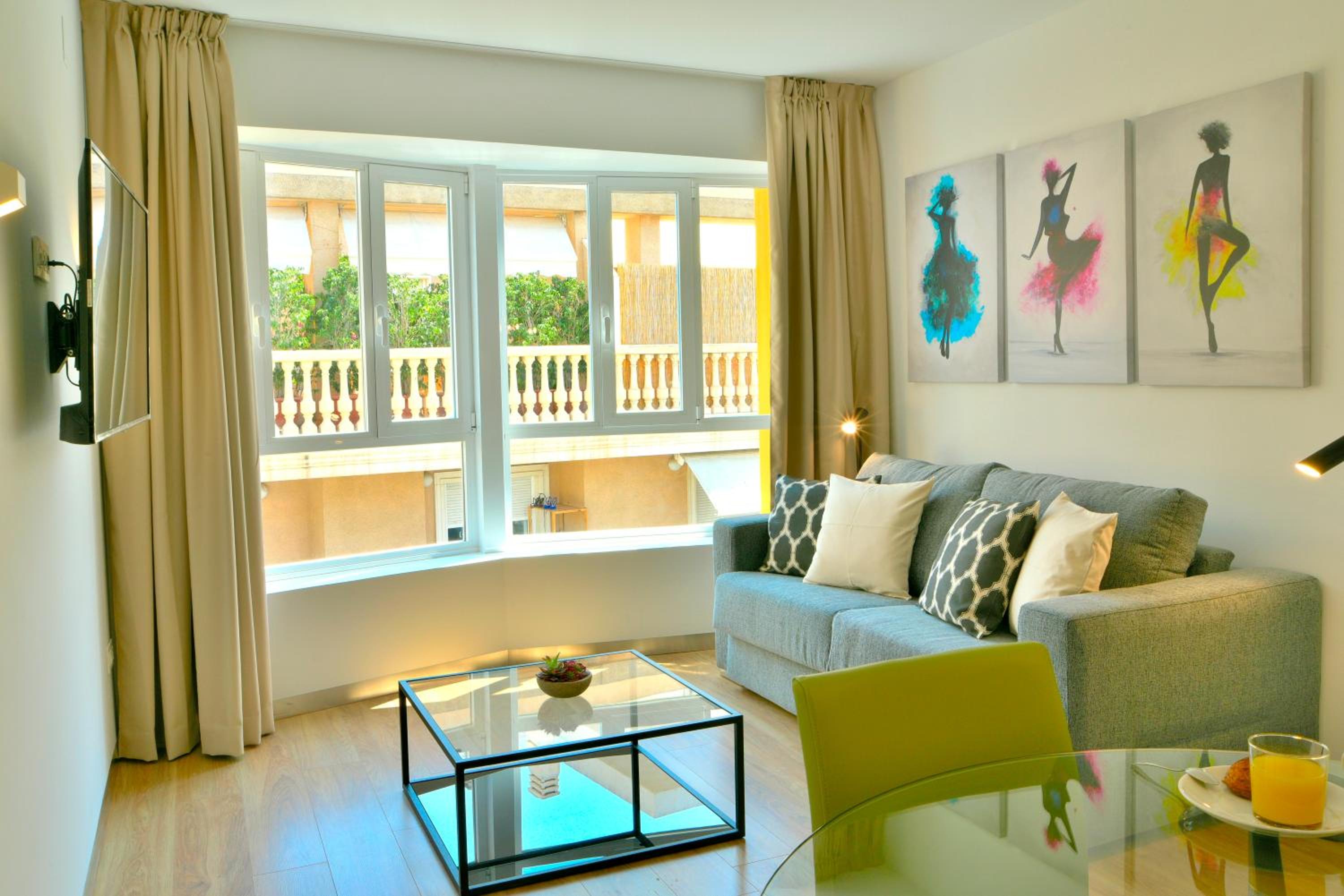 One-Bedroom Apartment