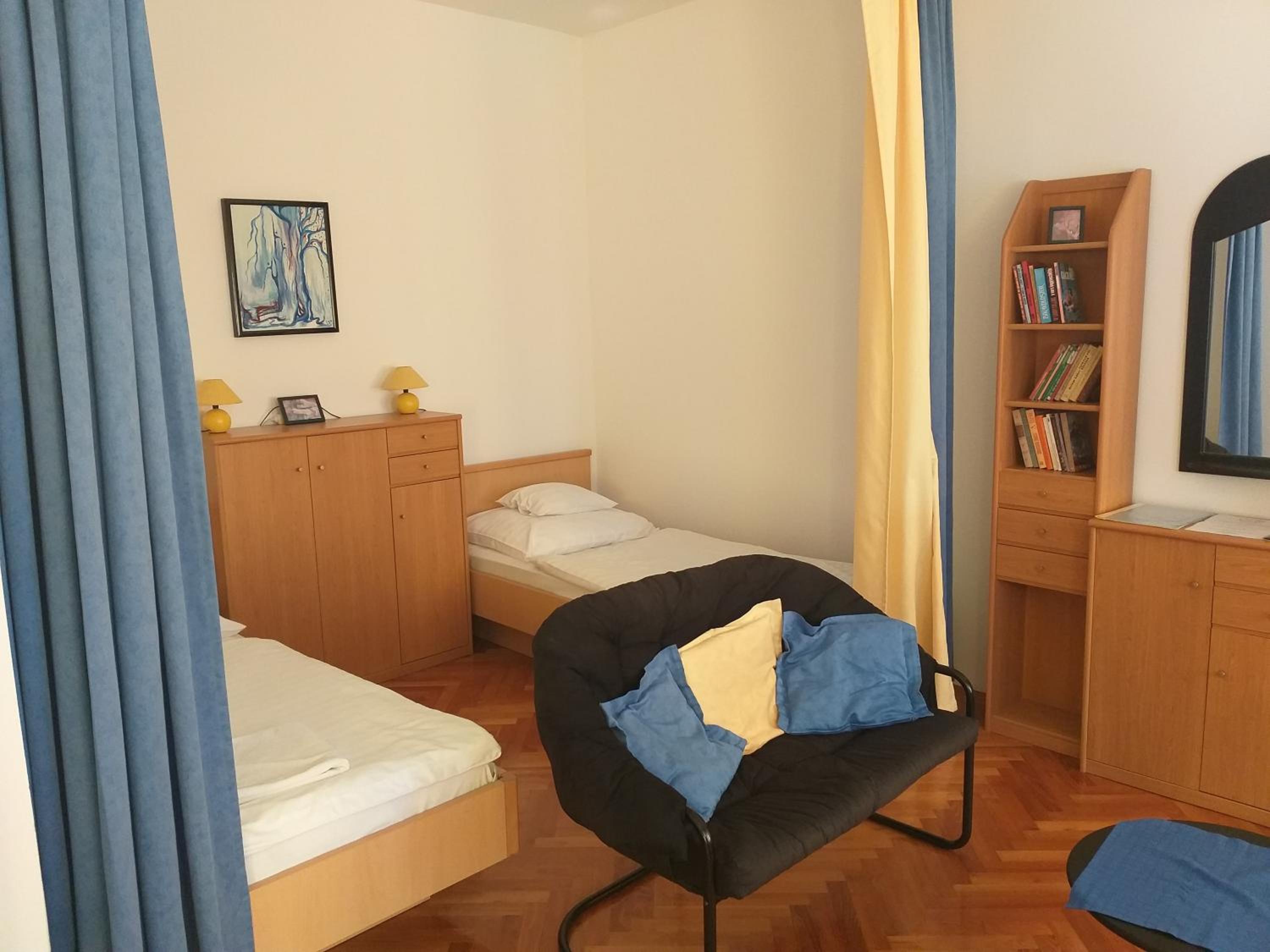 One-Bedroom Apartment photo 3