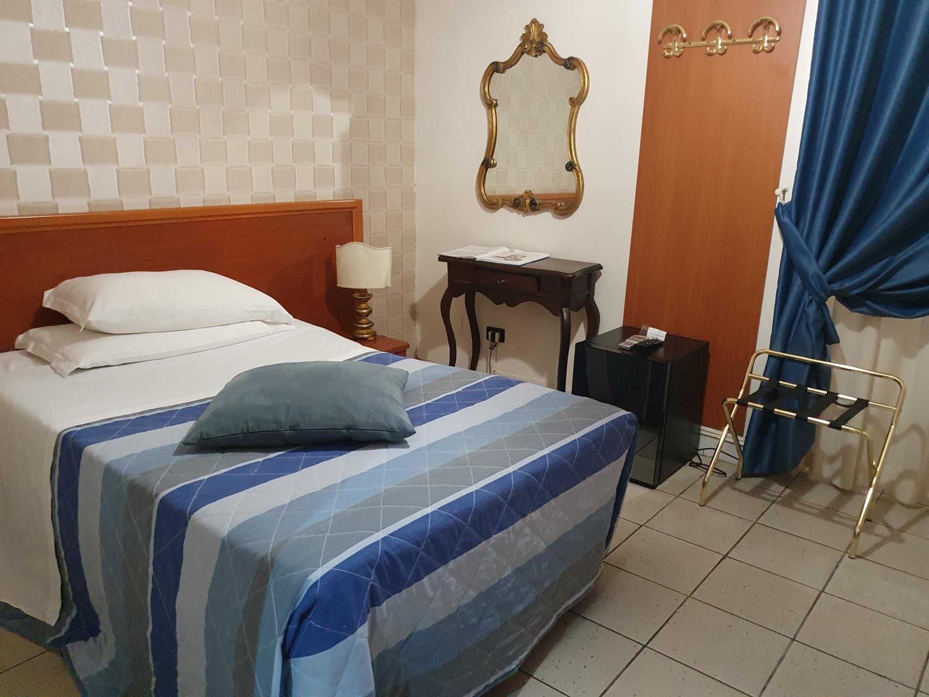 Standard Single Room photo 2