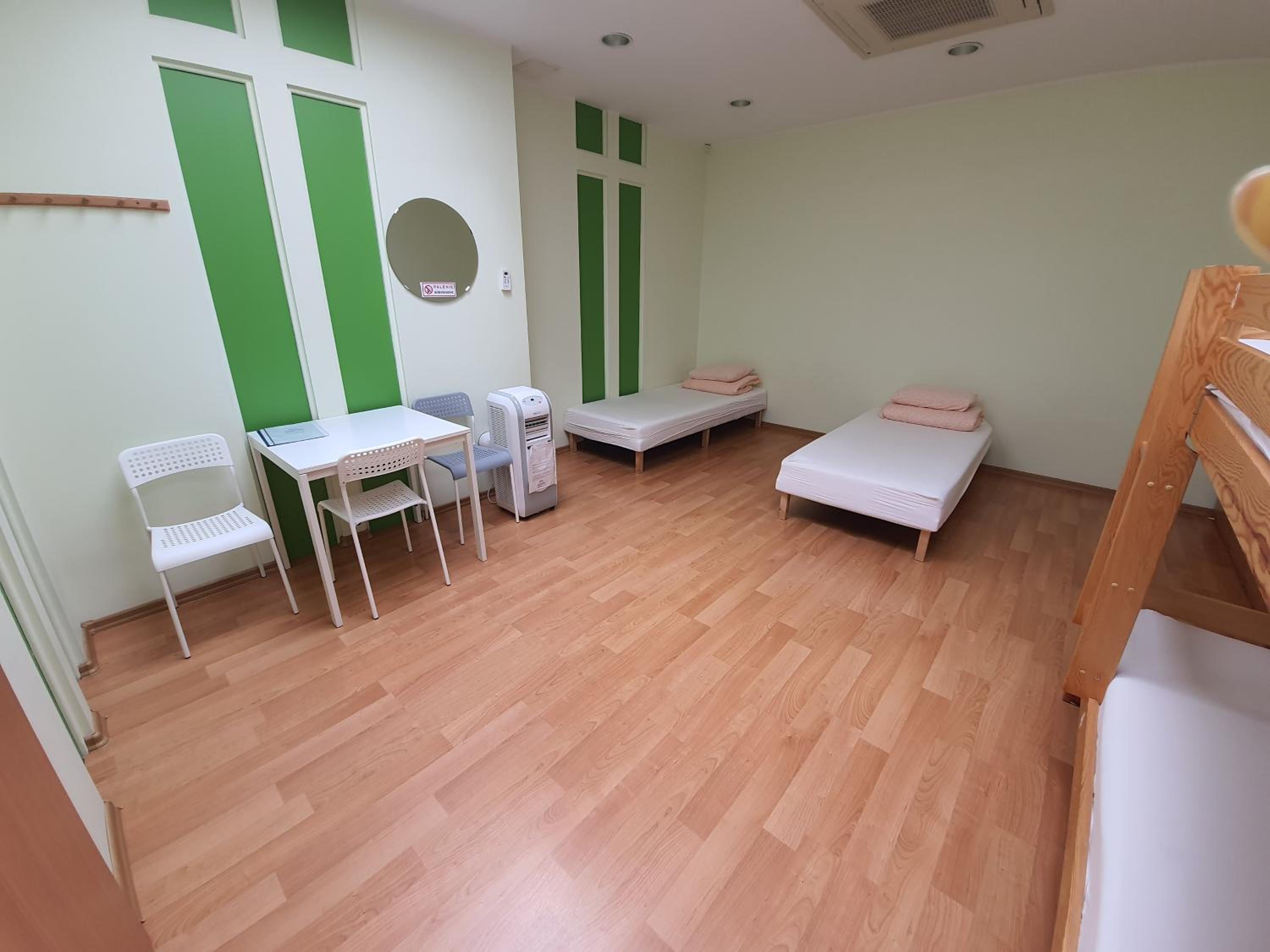 Classic Quadruple Room - Photo 5
