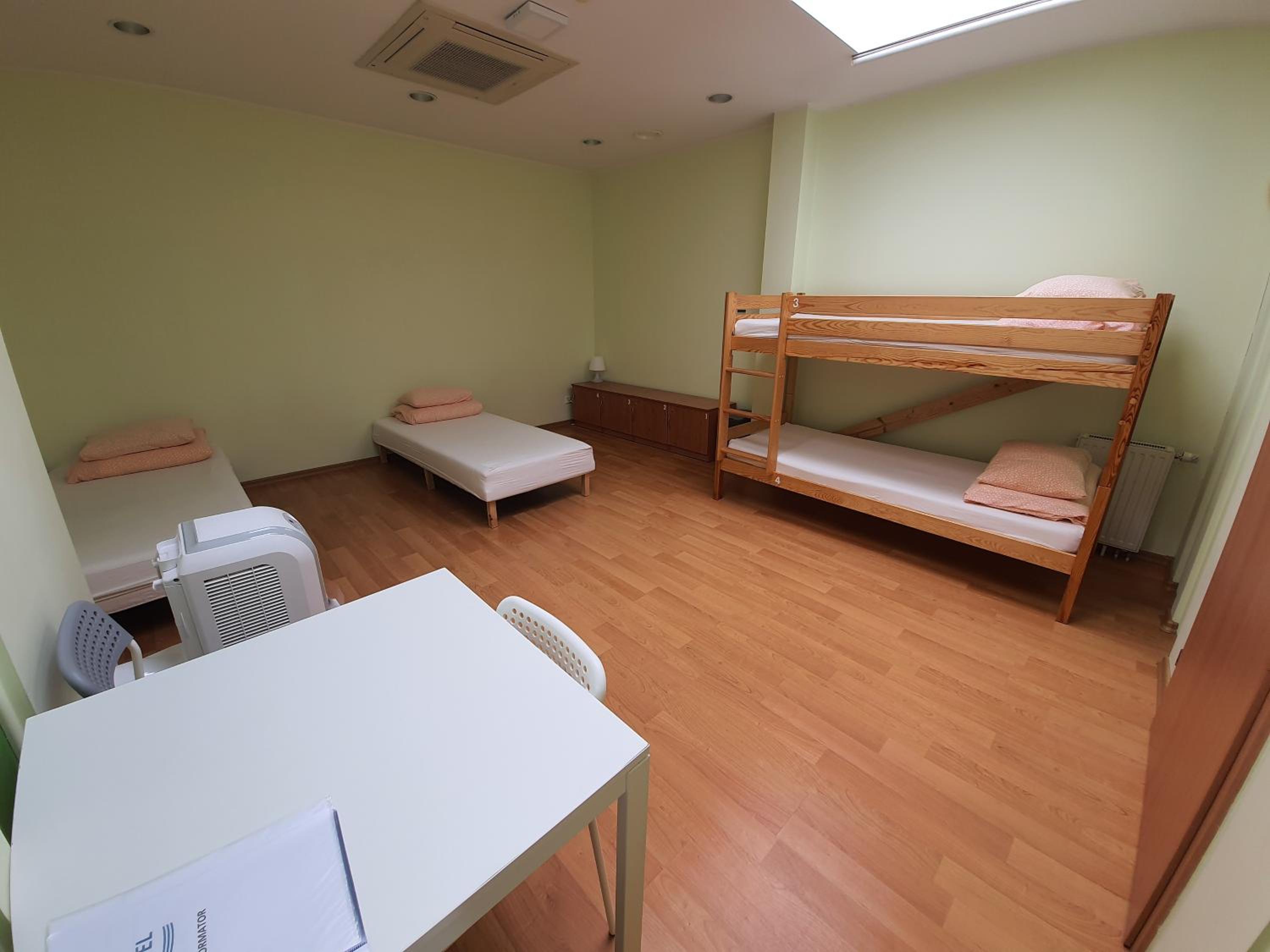 Classic Quadruple Room - Photo 2