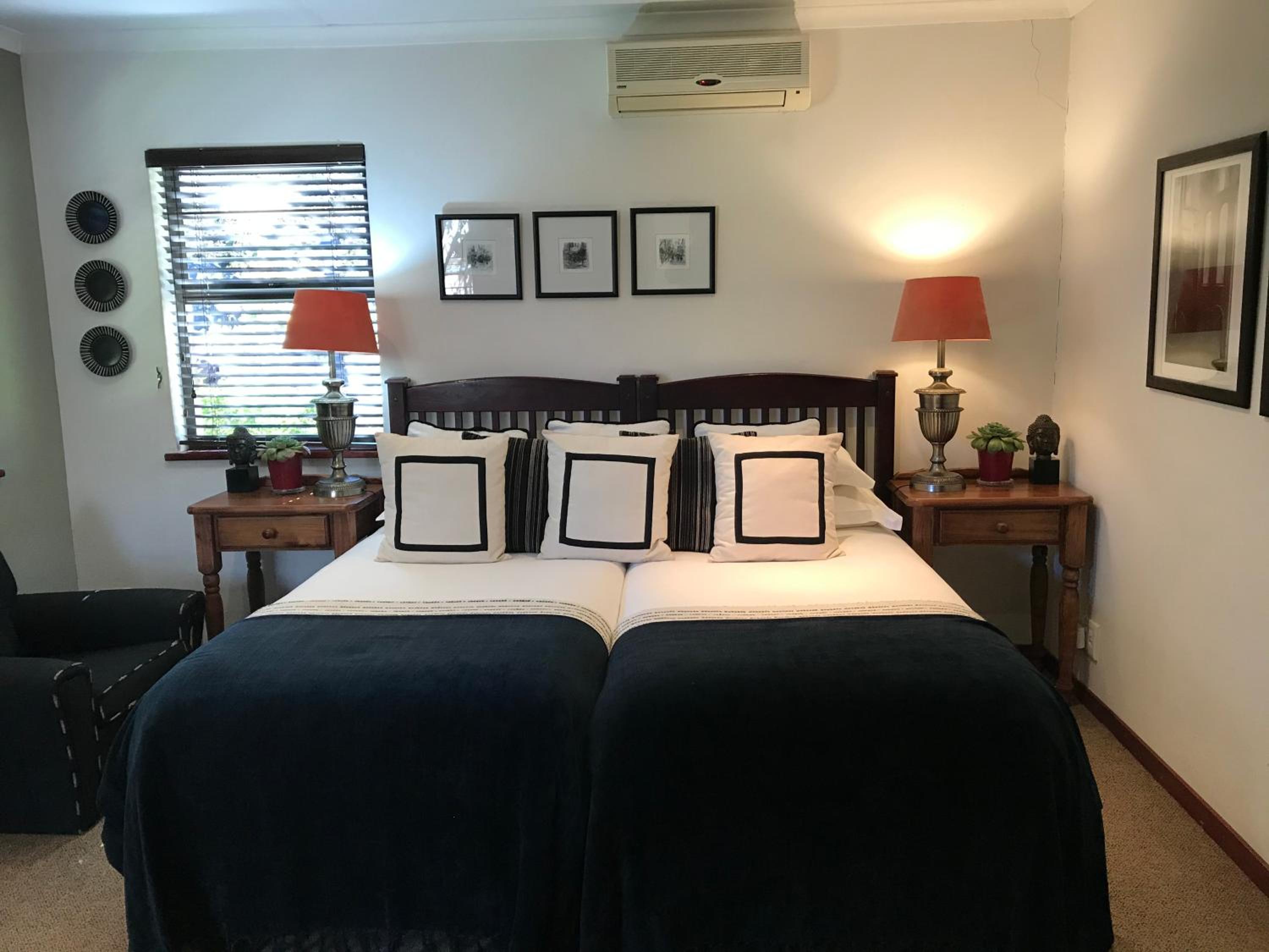 Twin Room with Garden View - Photo 33