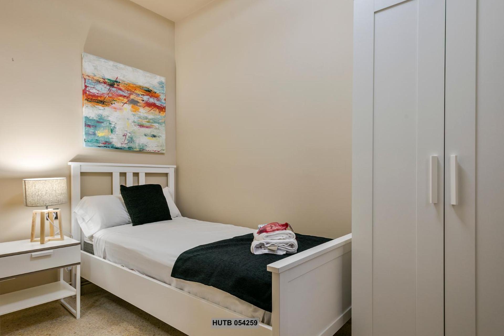 Apartment photo 2