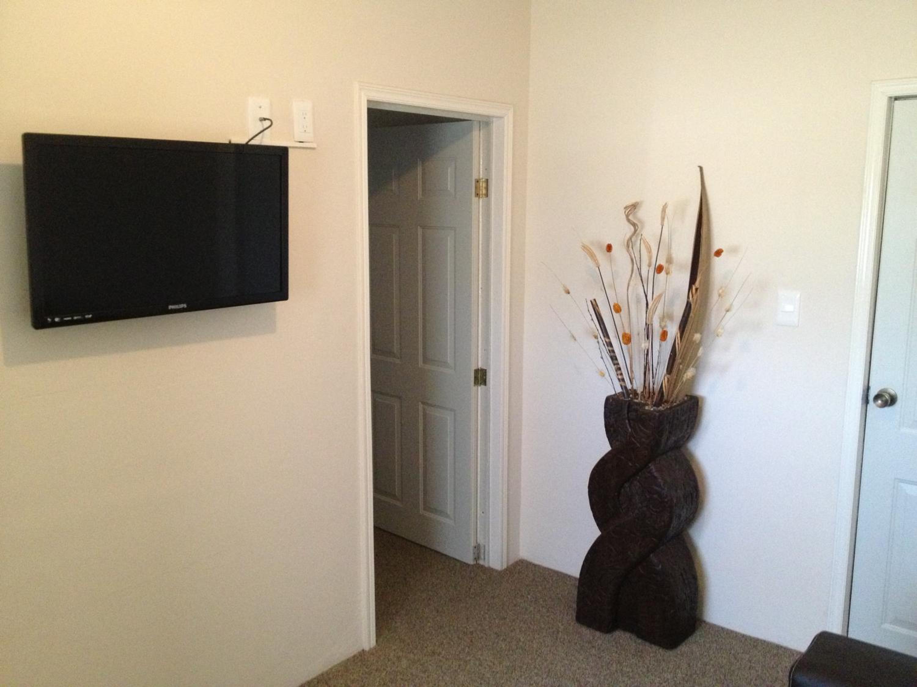 Suite - Photo 3