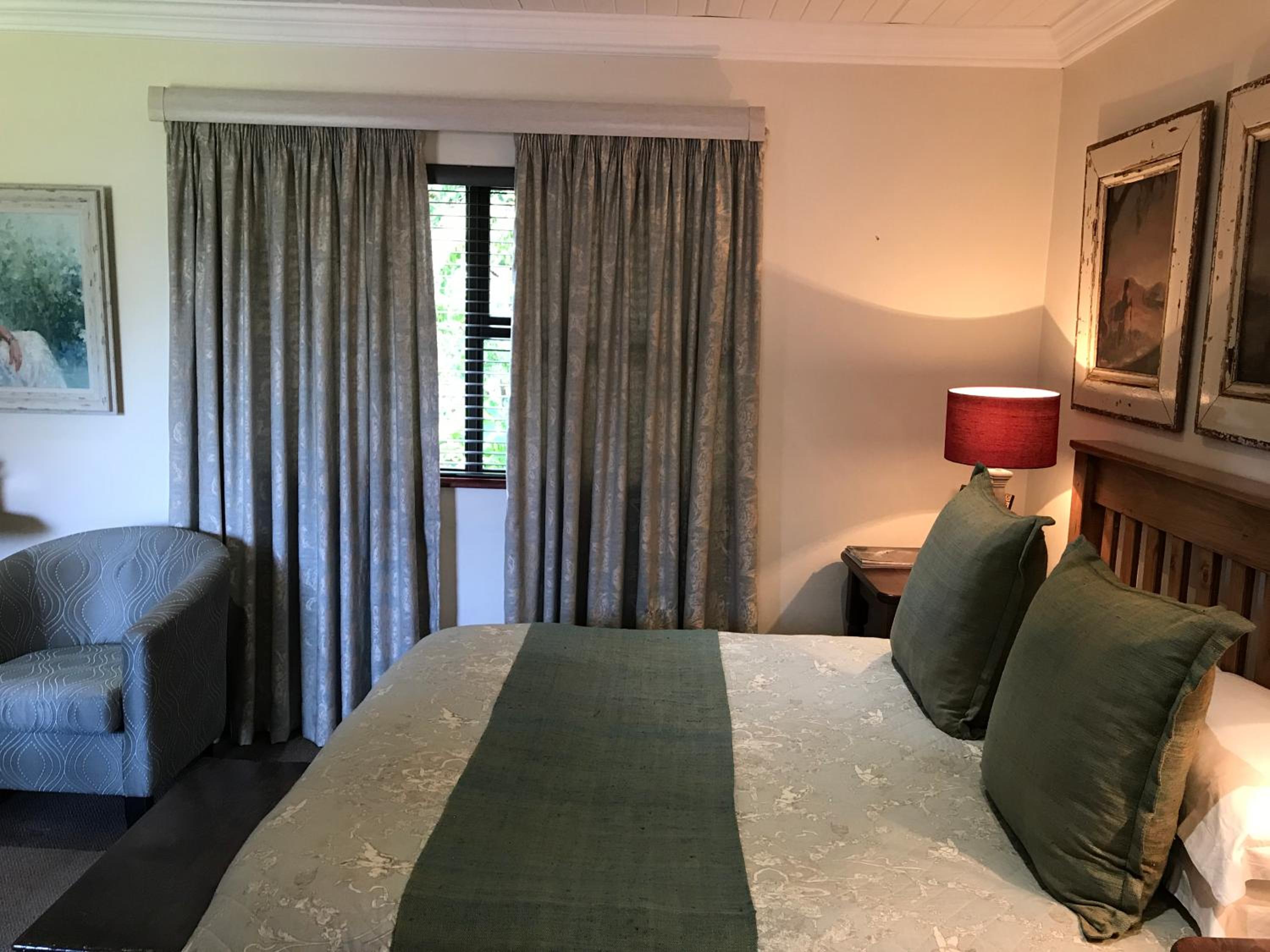 Double or Twin Room with Garden View - Photo 6