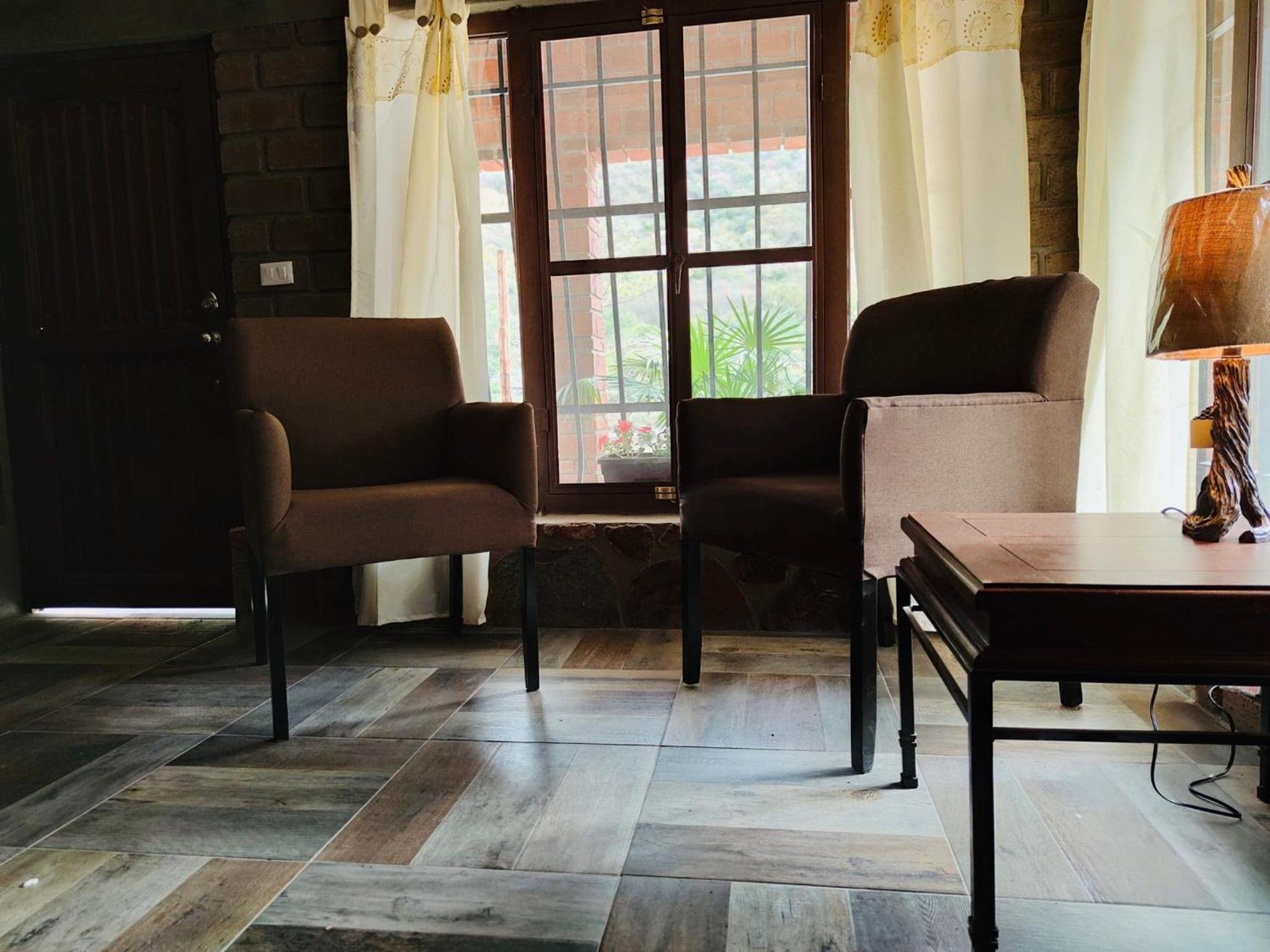 Deluxe King Suite - Photo 42