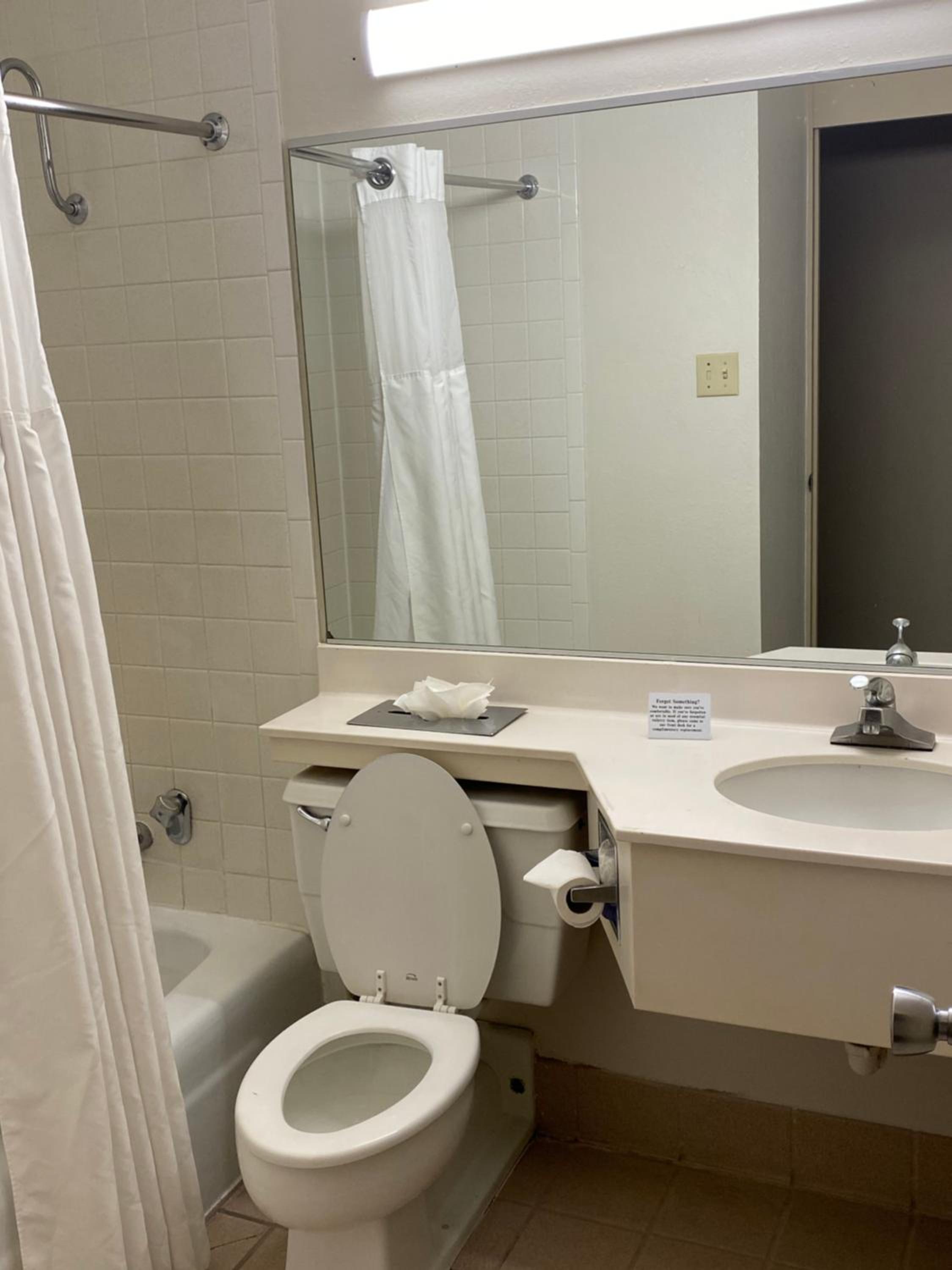 Two-Bedroom Superior King Suite - Non-Smoking photo 2