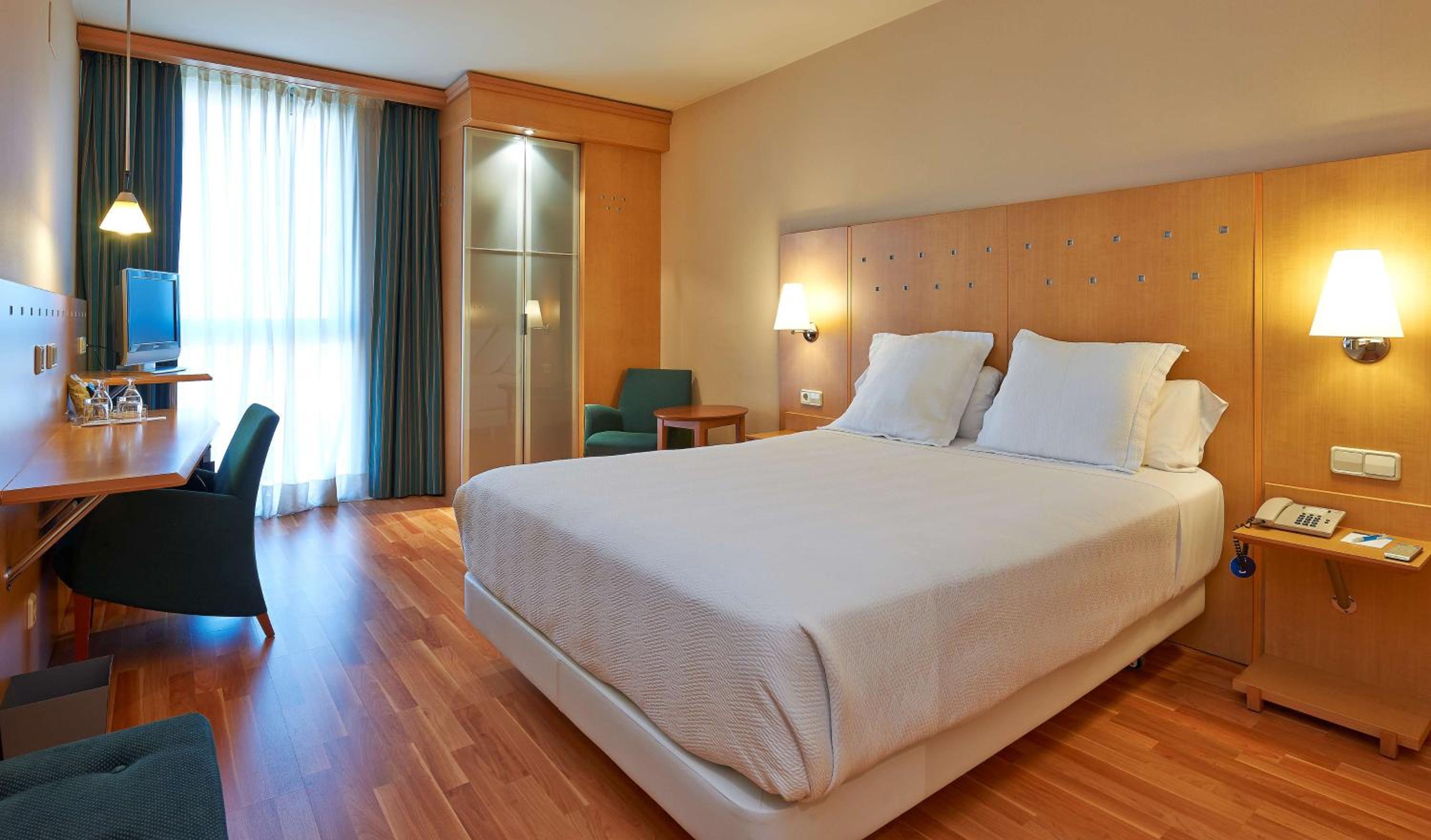 Standard Double Room - Photo 3