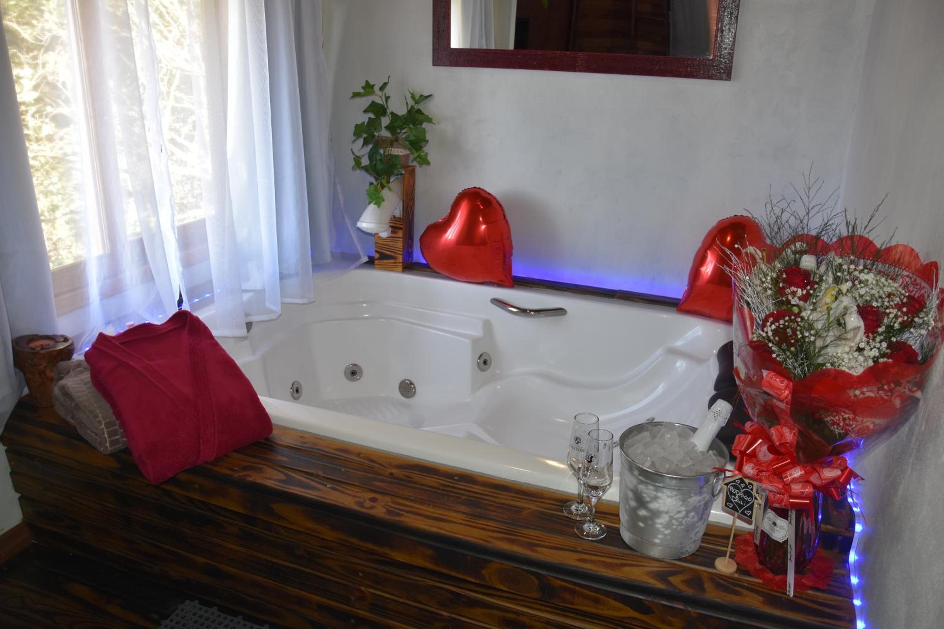 Double Room with Spa Bath - Photo 40