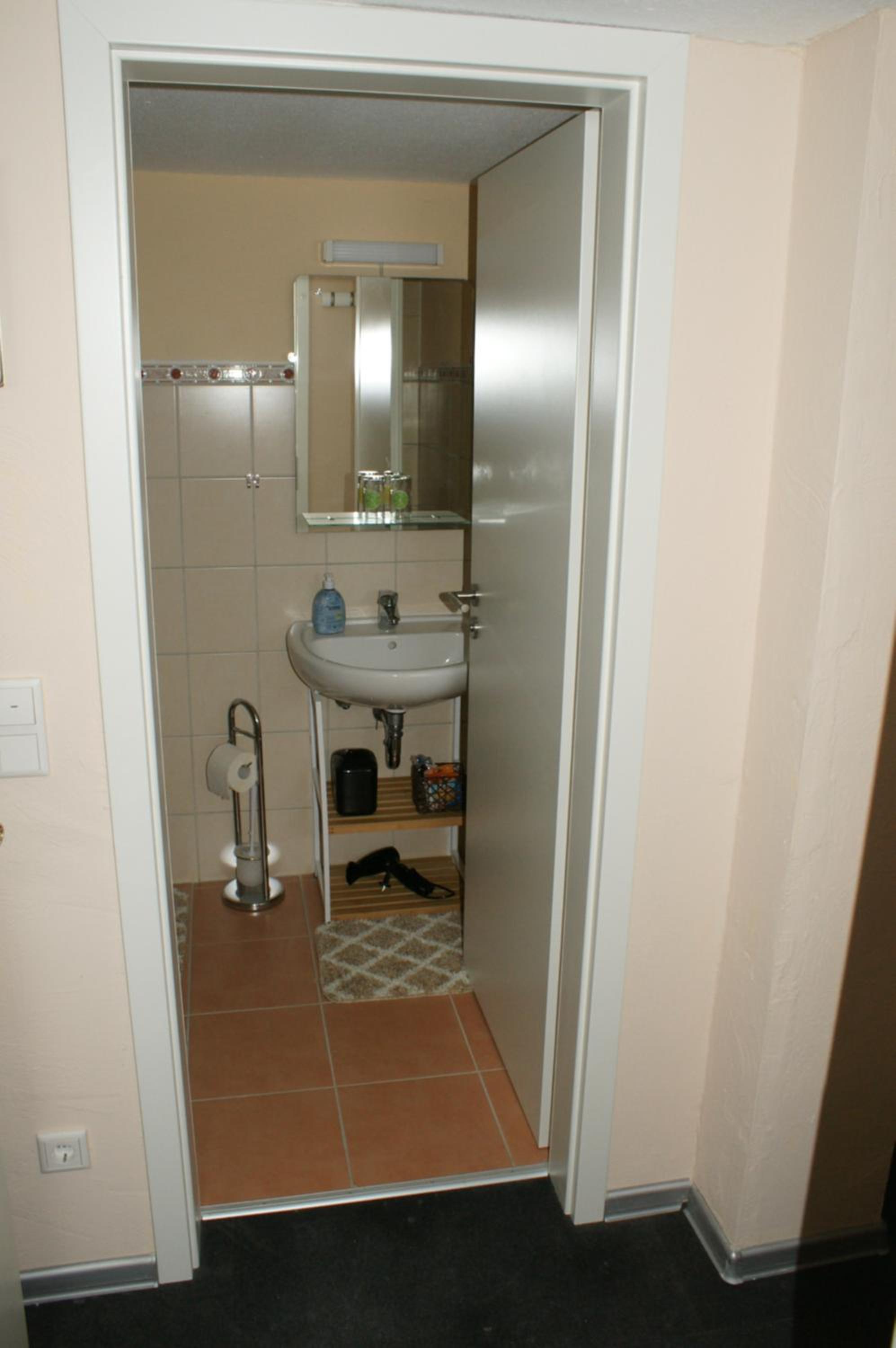 Budget Double Room photo 2