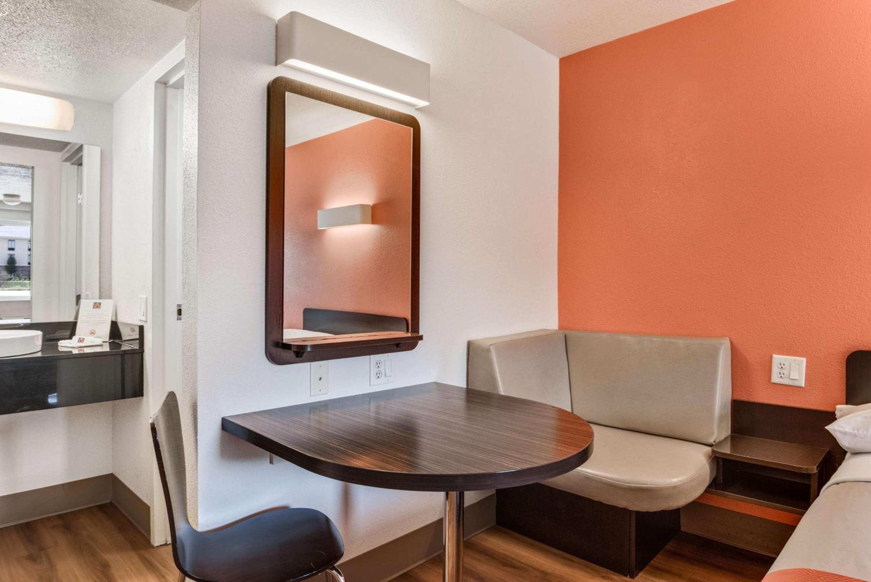 Quadruple Room - Non-Smoking
