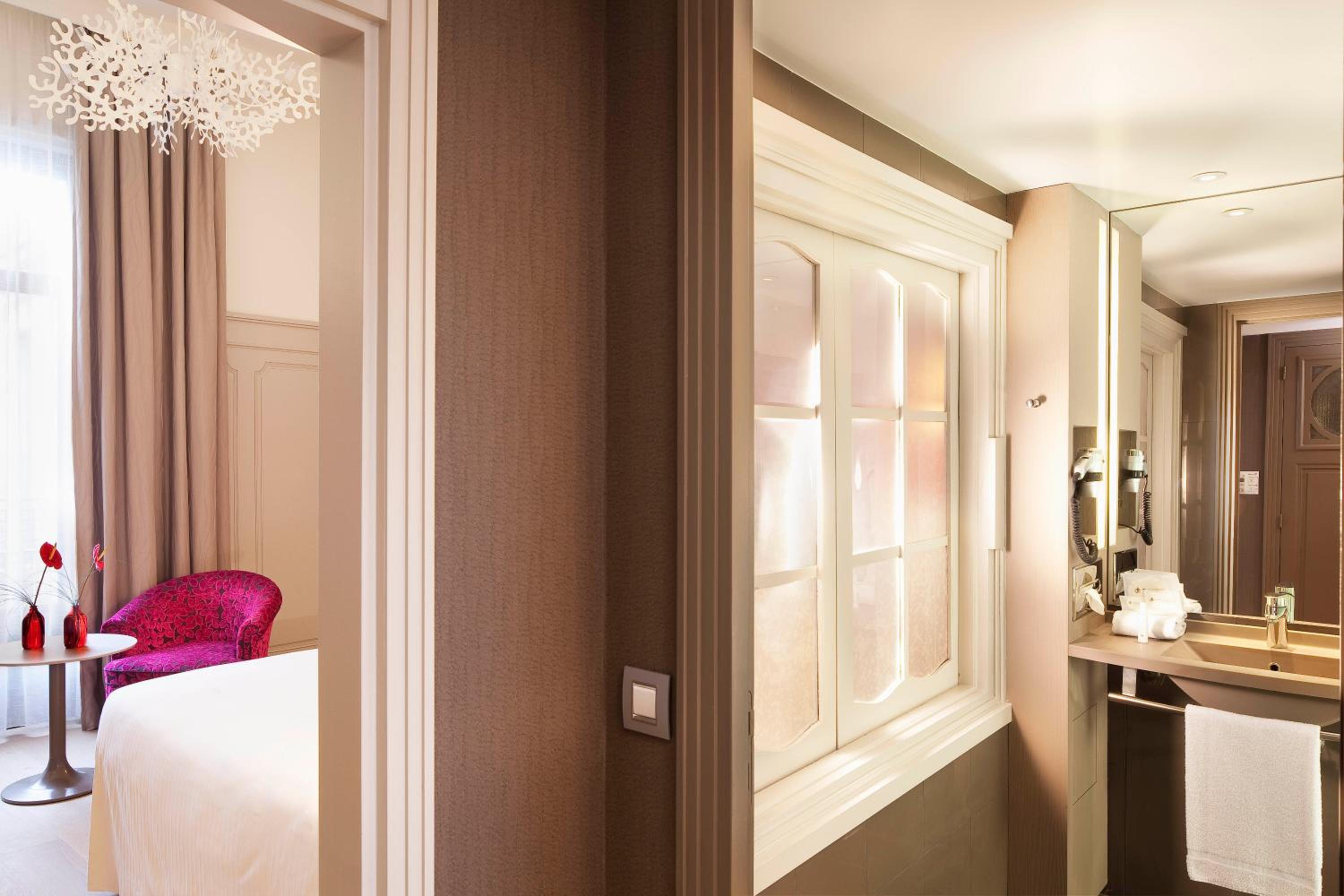 Executive Room Double or Twin photo 2