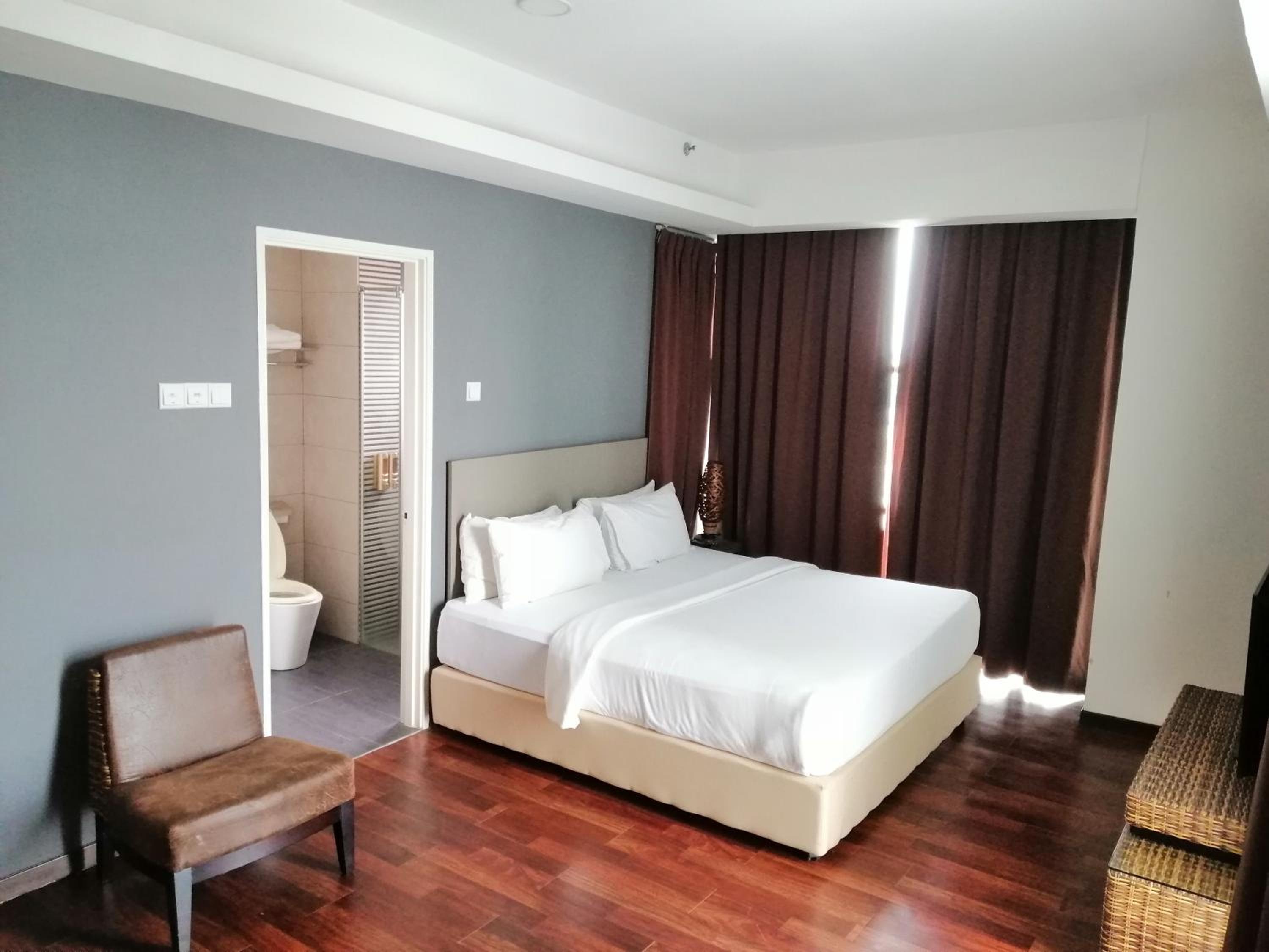 Junior Suite - Photo 1