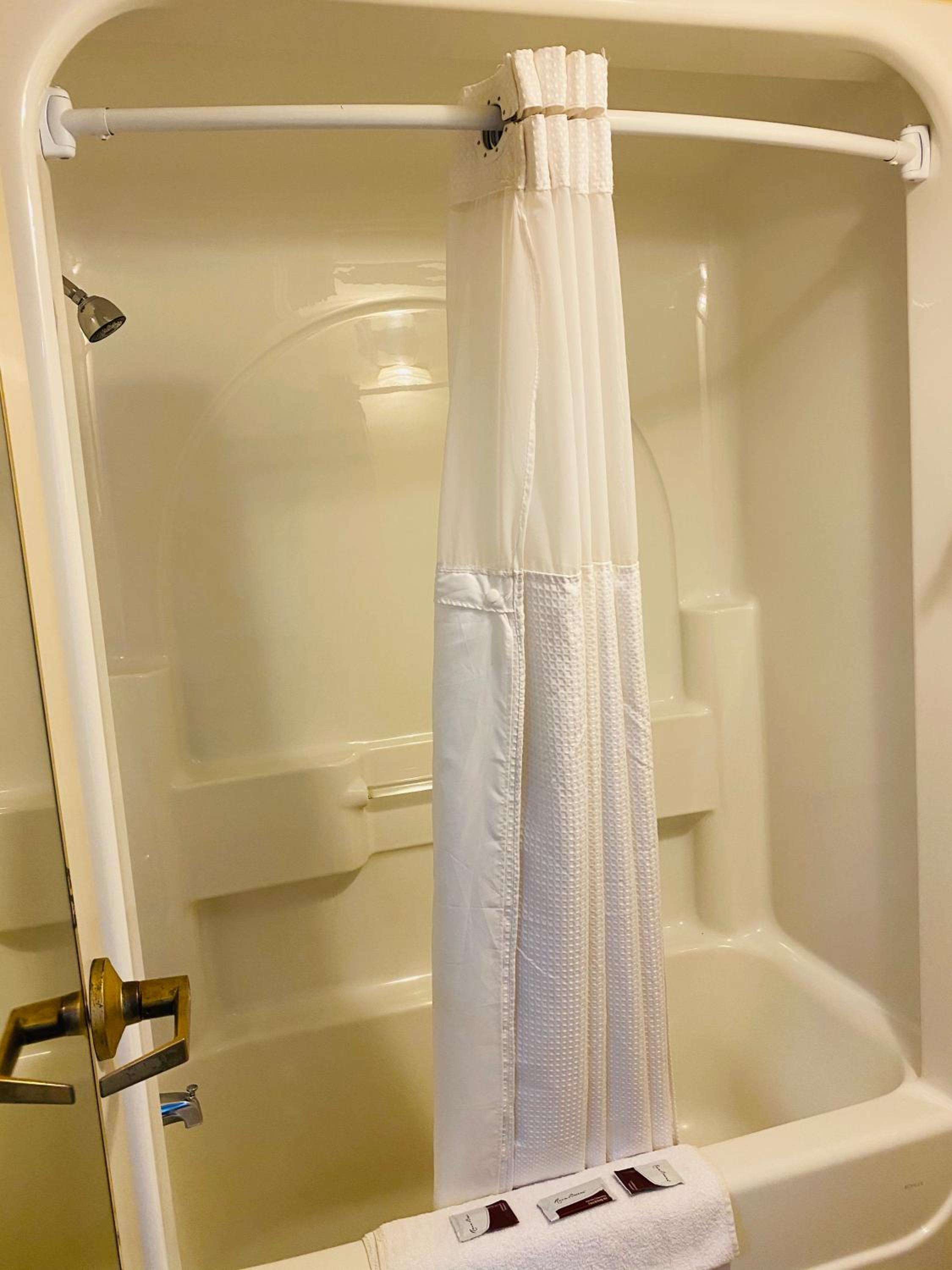 King Room - Non-Smoking - Photo 11