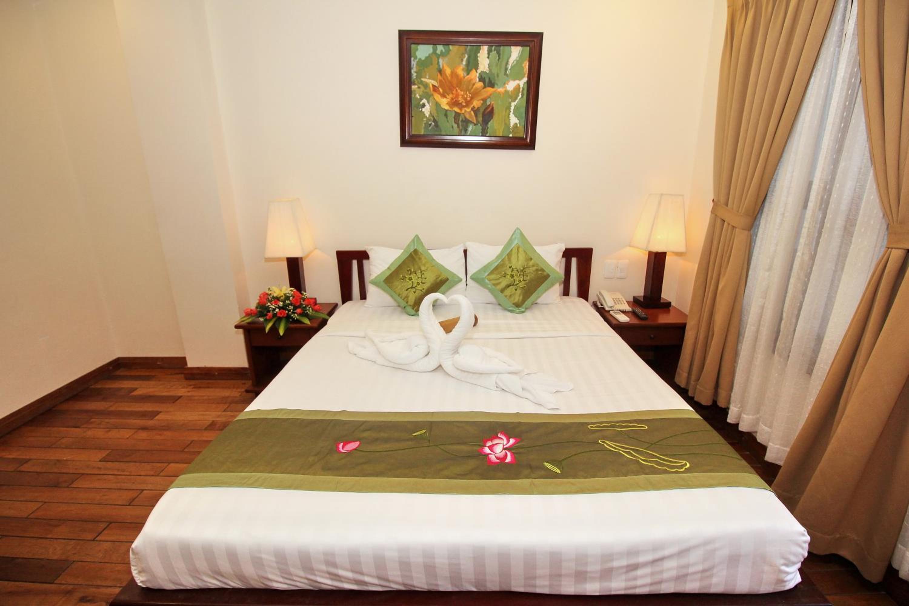 Deluxe Double Room with Sea View - Photo 2