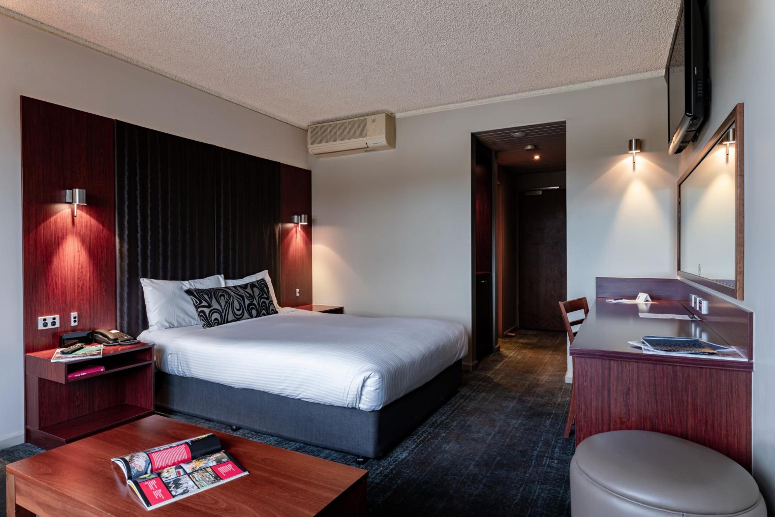 Standard Double or Twin Room photo 1