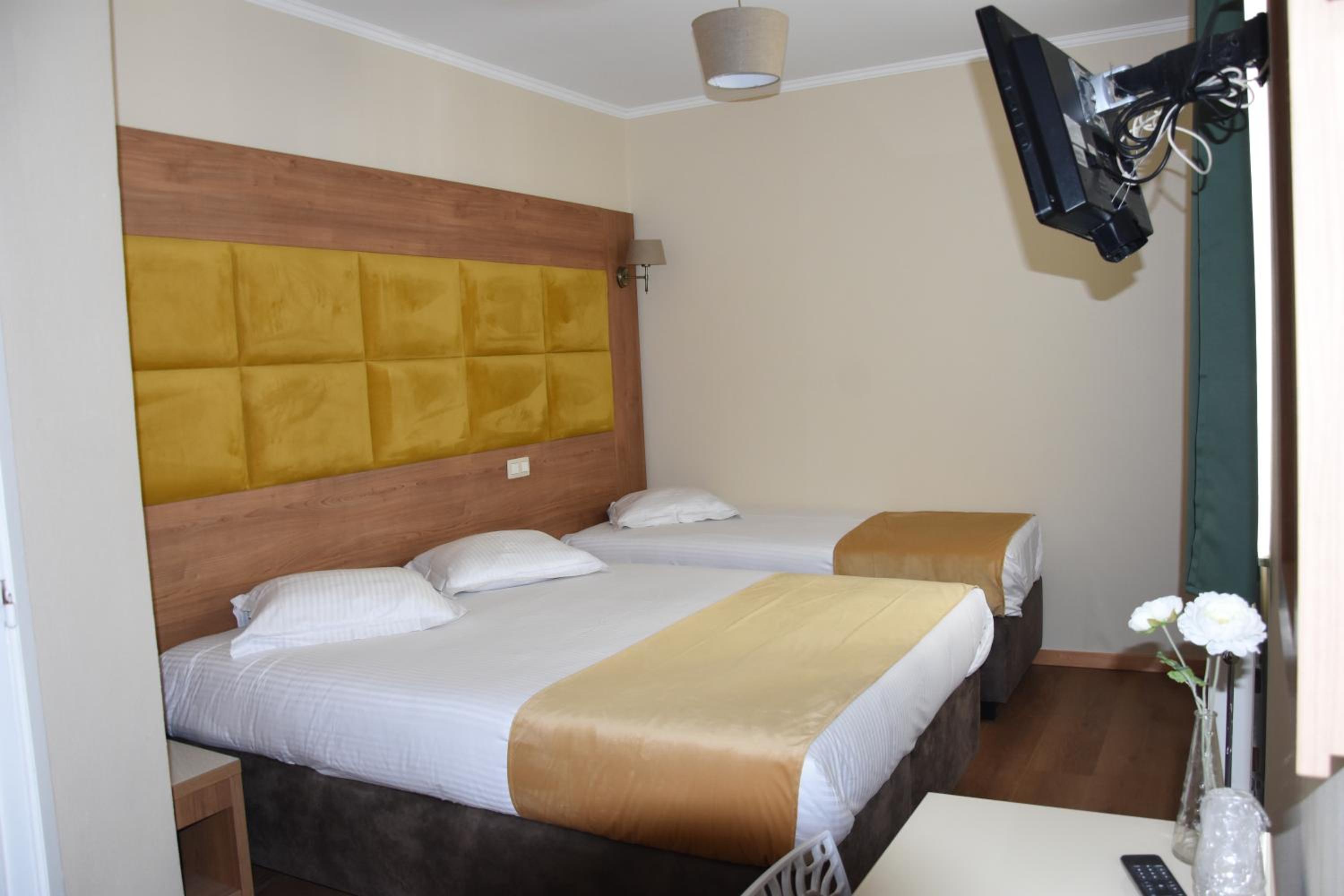 Comfort Triple Room - Photo 6