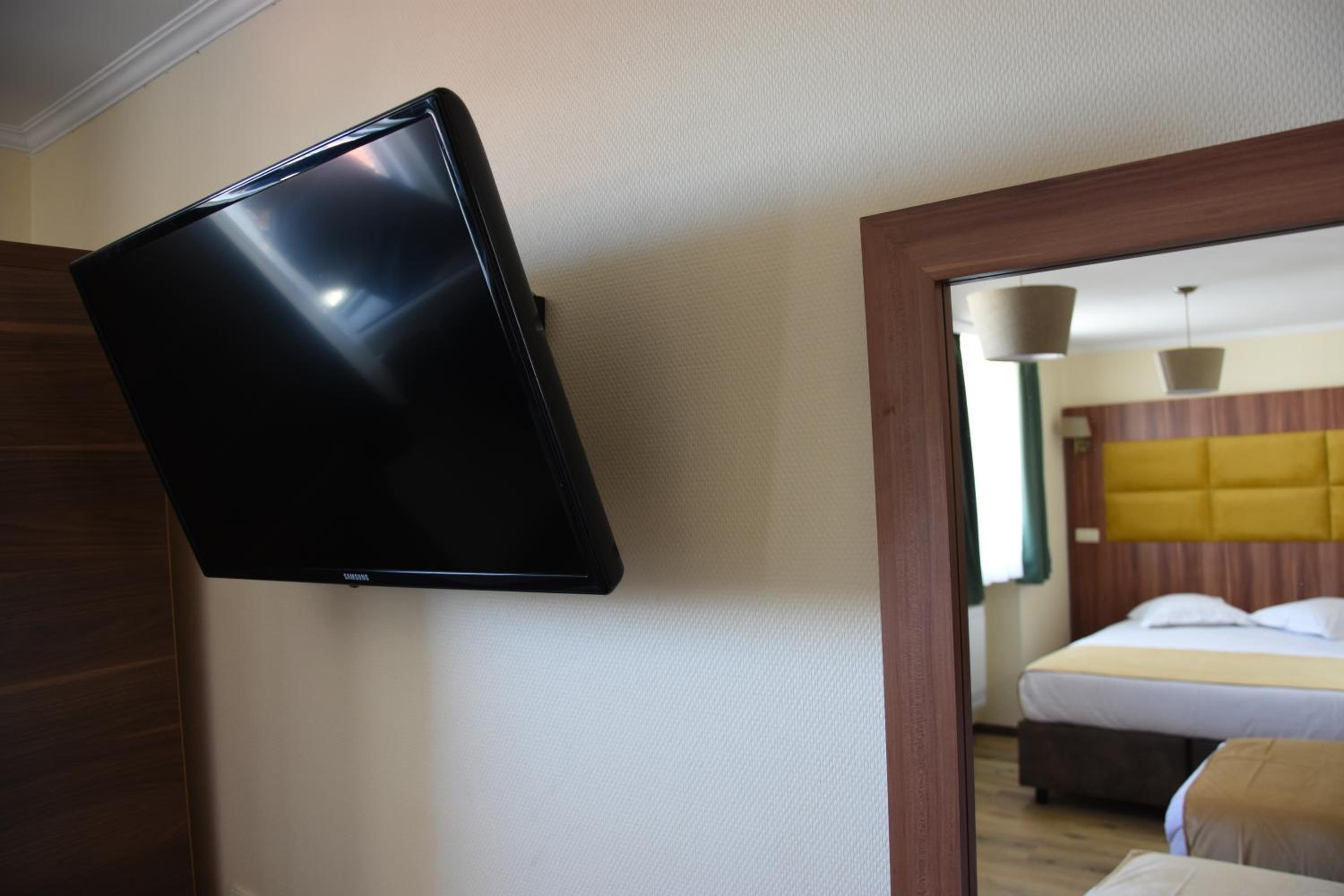 Comfort Triple Room - Photo 9