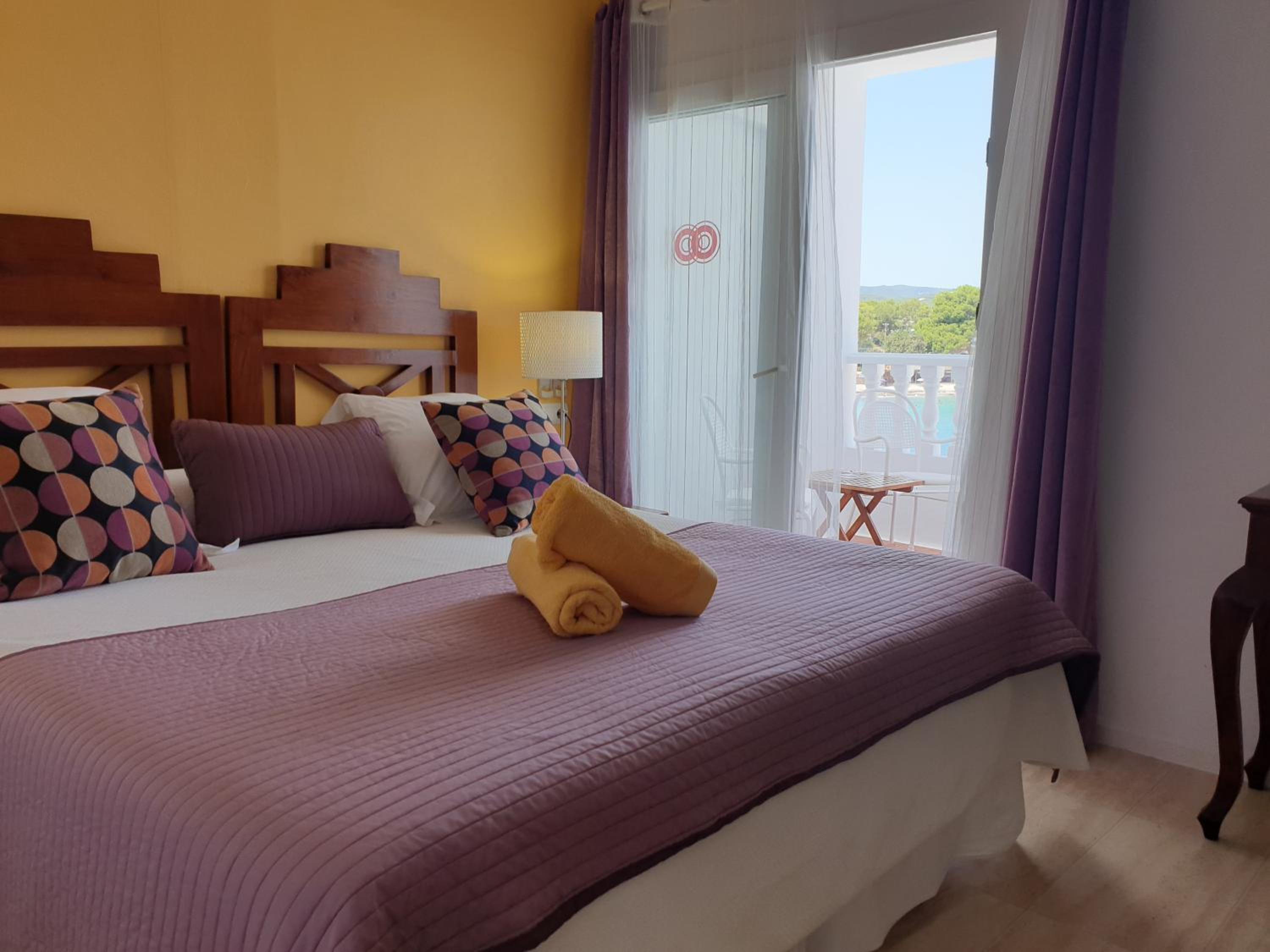 Twin Room with Terrace - Photo 4