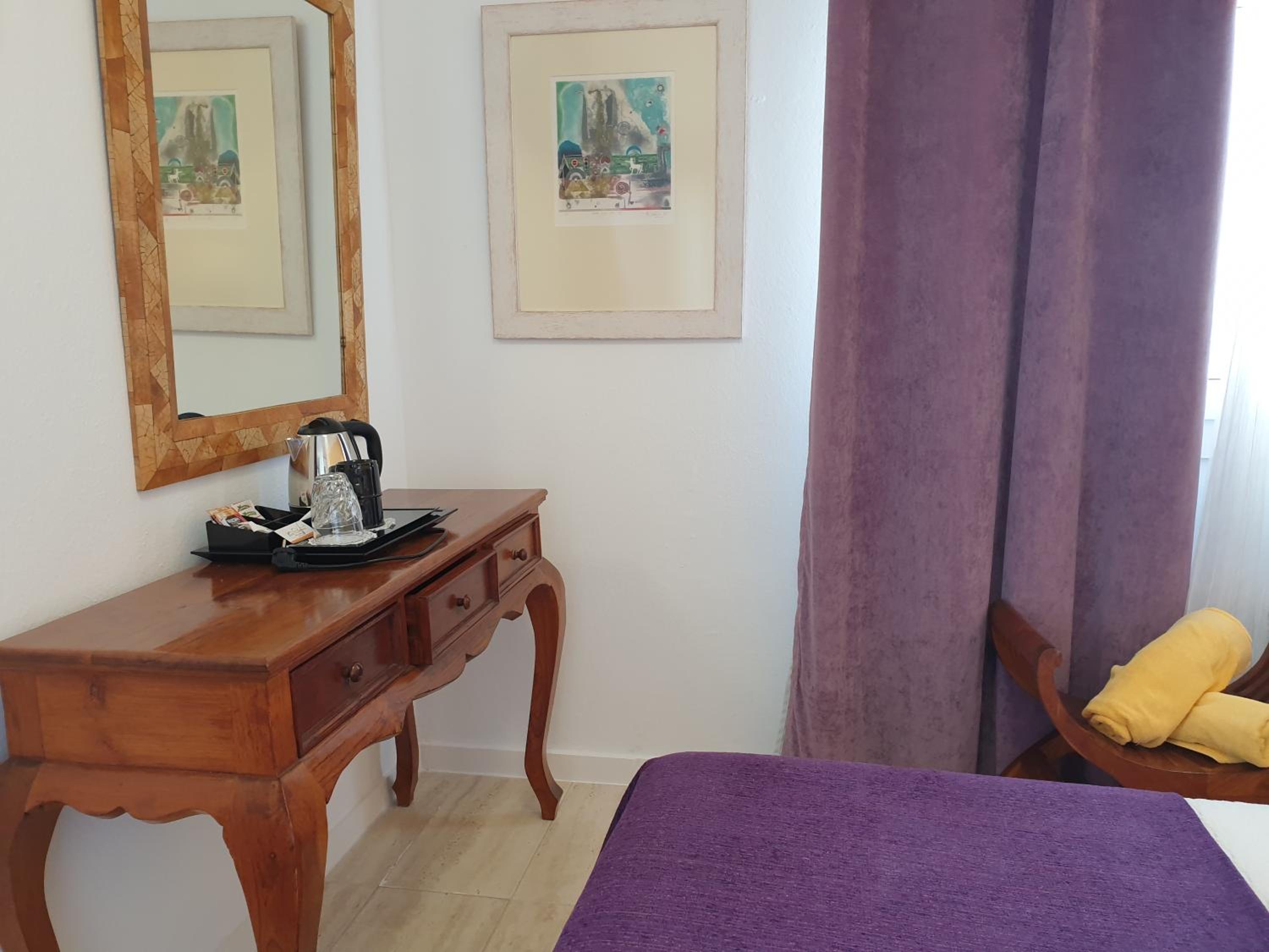 Twin Room with Terrace - Photo 2