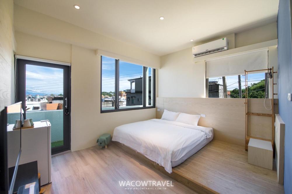 Queen Room with Balcony photo 1