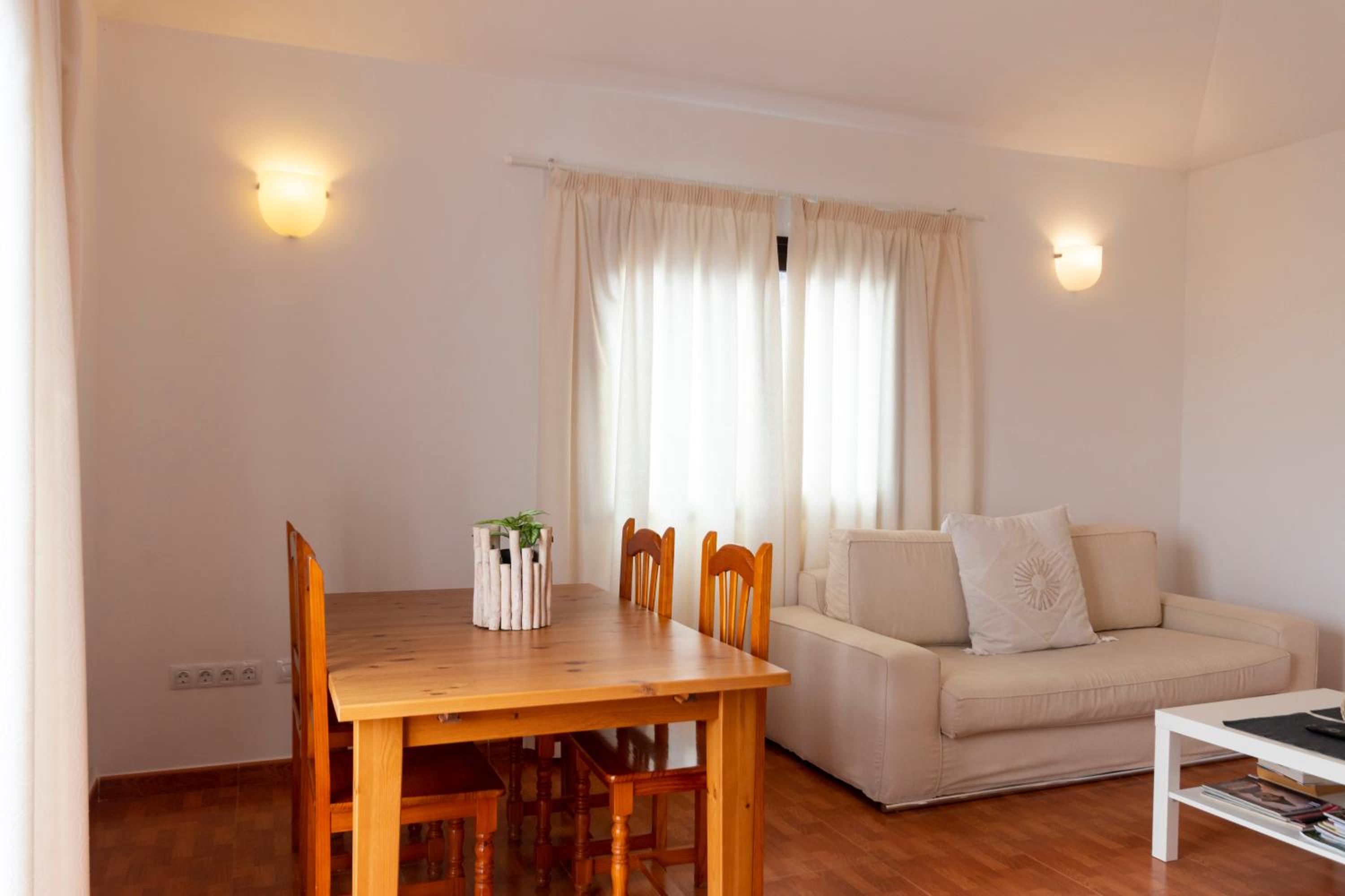 House D photo 3