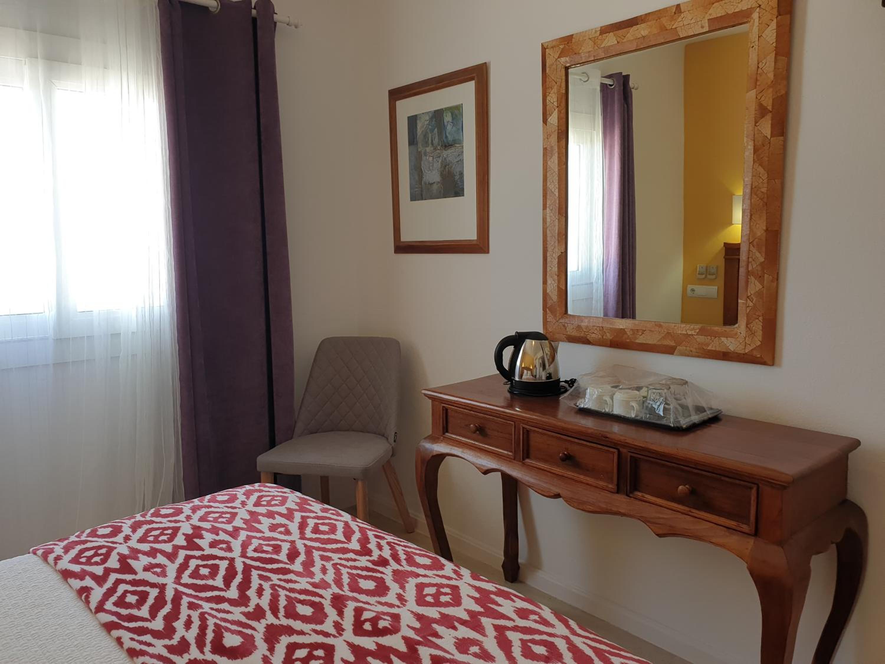 Superior Double or Twin Room with Sea View - Photo 3