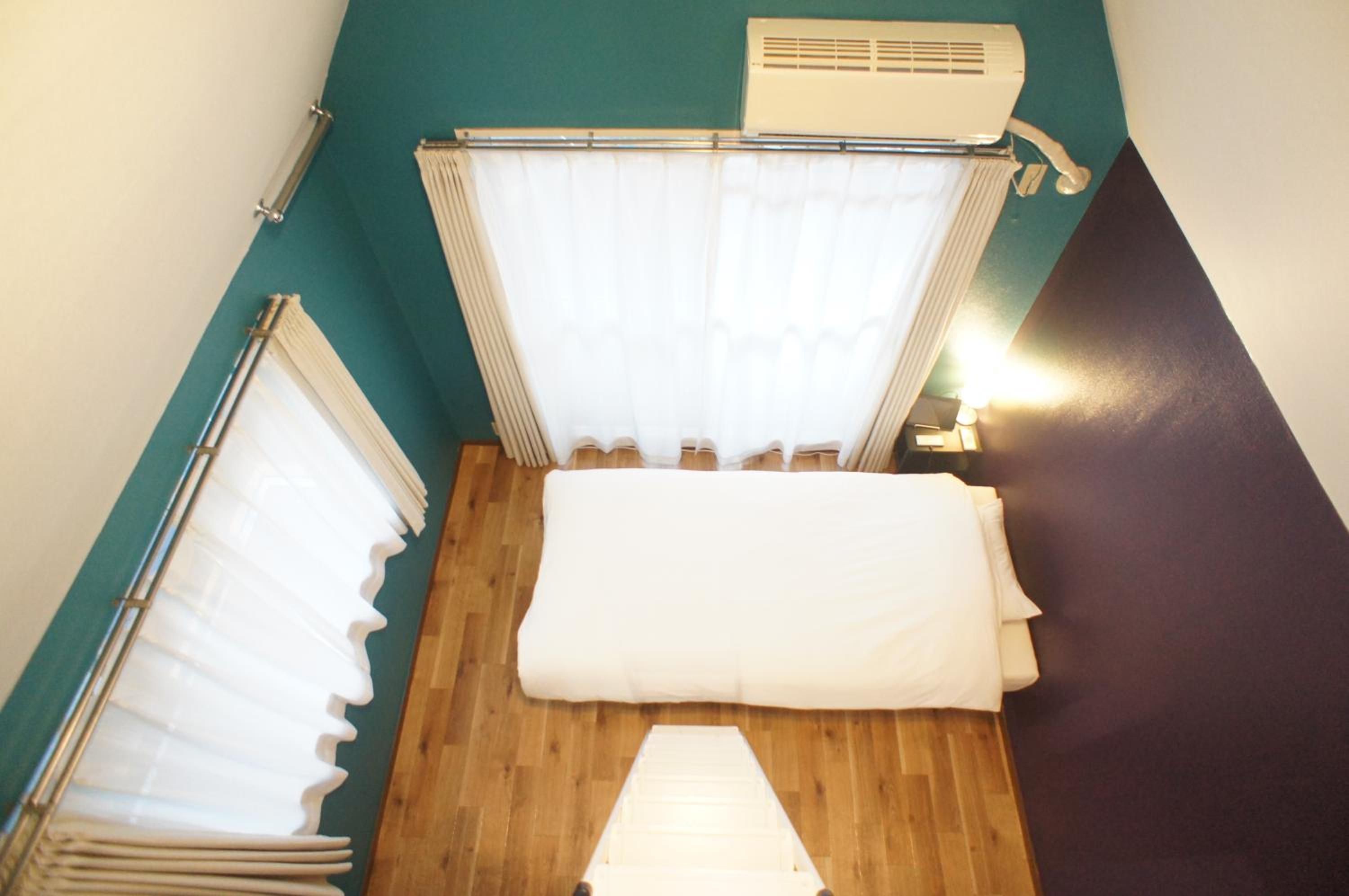 Standard Triple Room - Photo 8