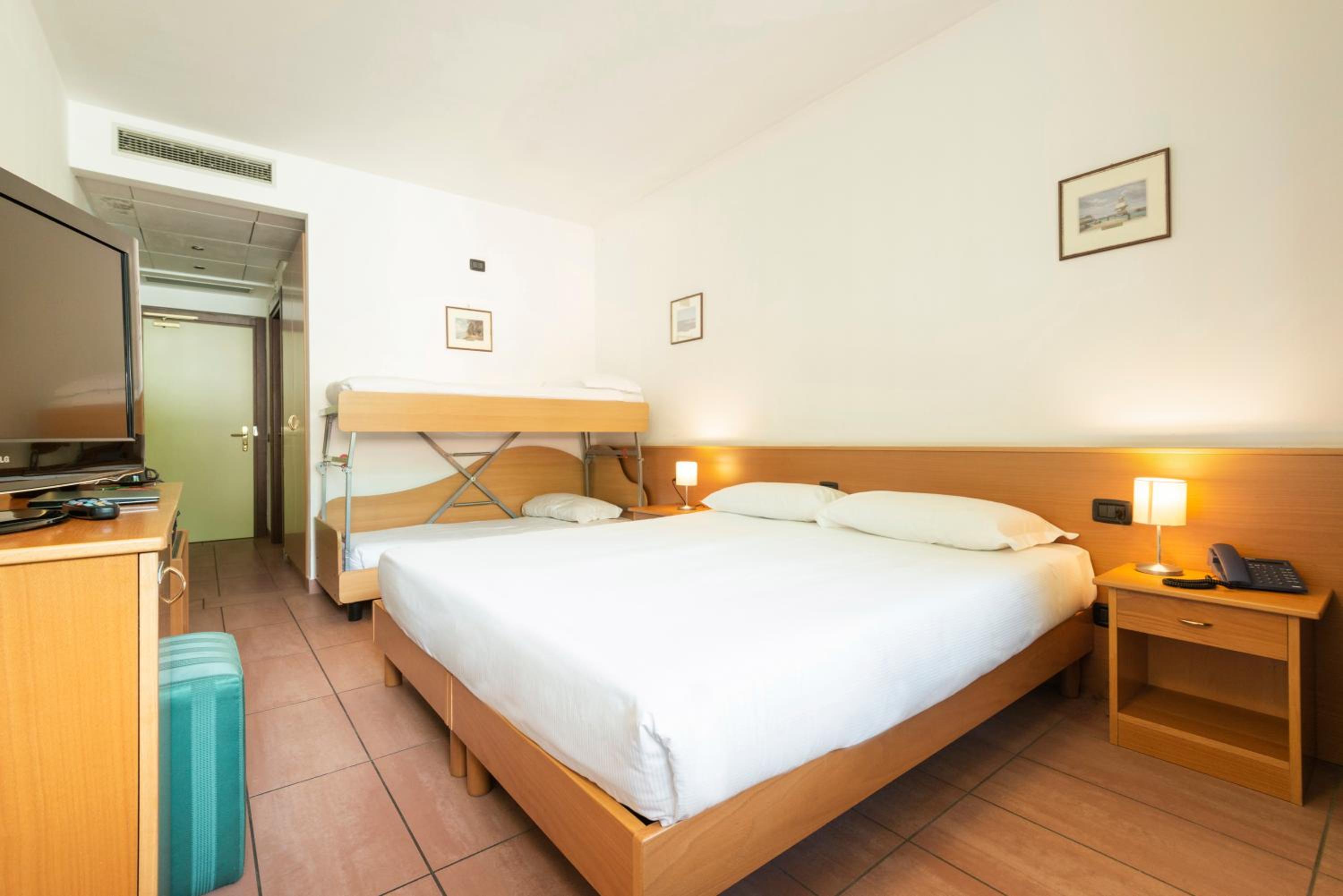 Chambre Quadruple - Vue sur Montagnes