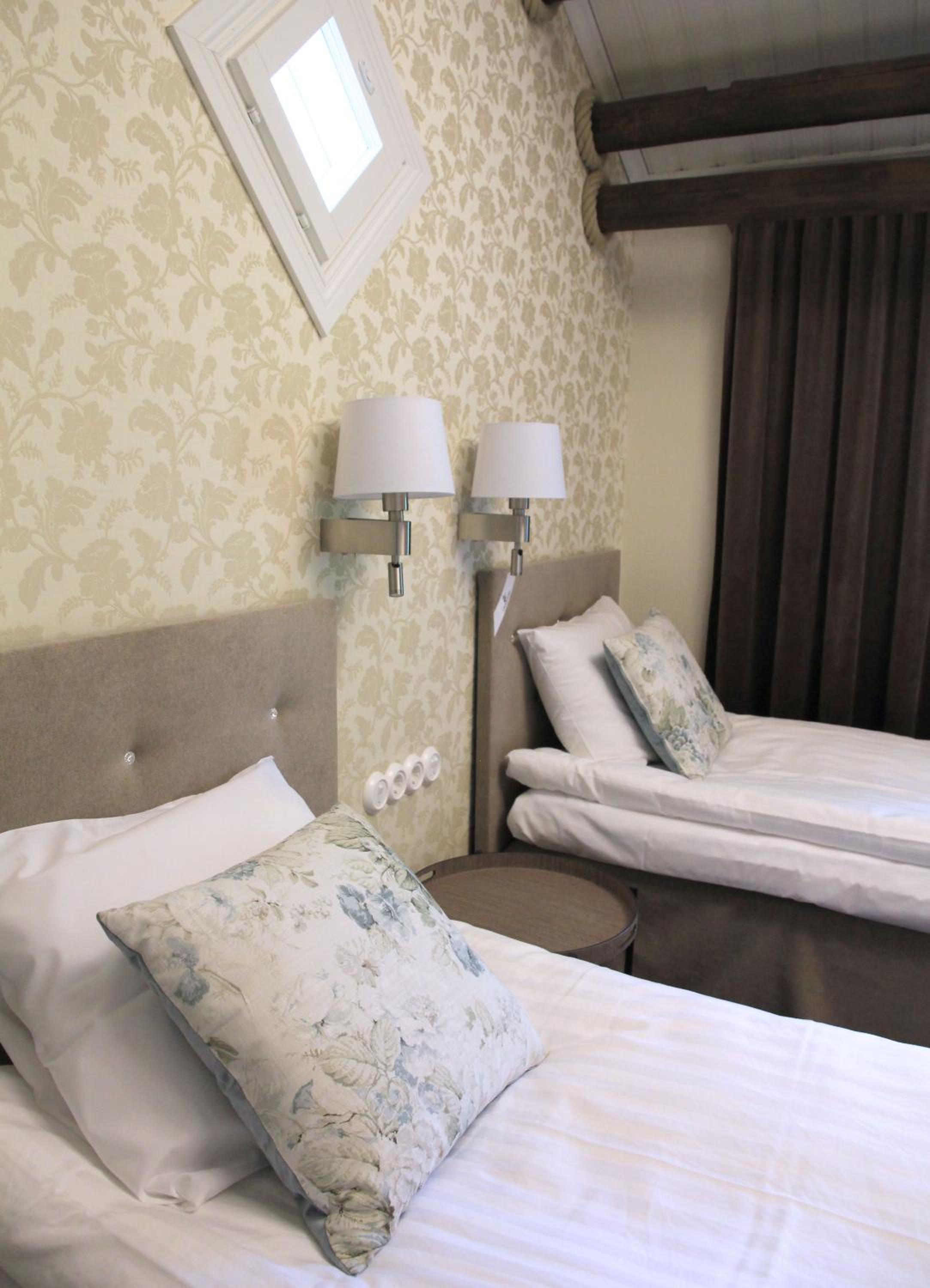 Superior Twin Room - Photo 6