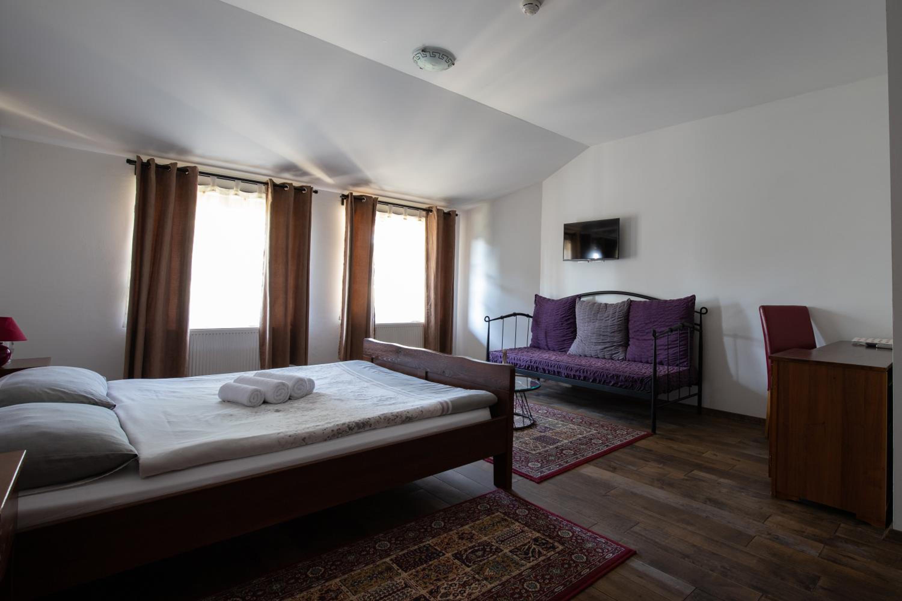 Deluxe Triple Room - Photo 6