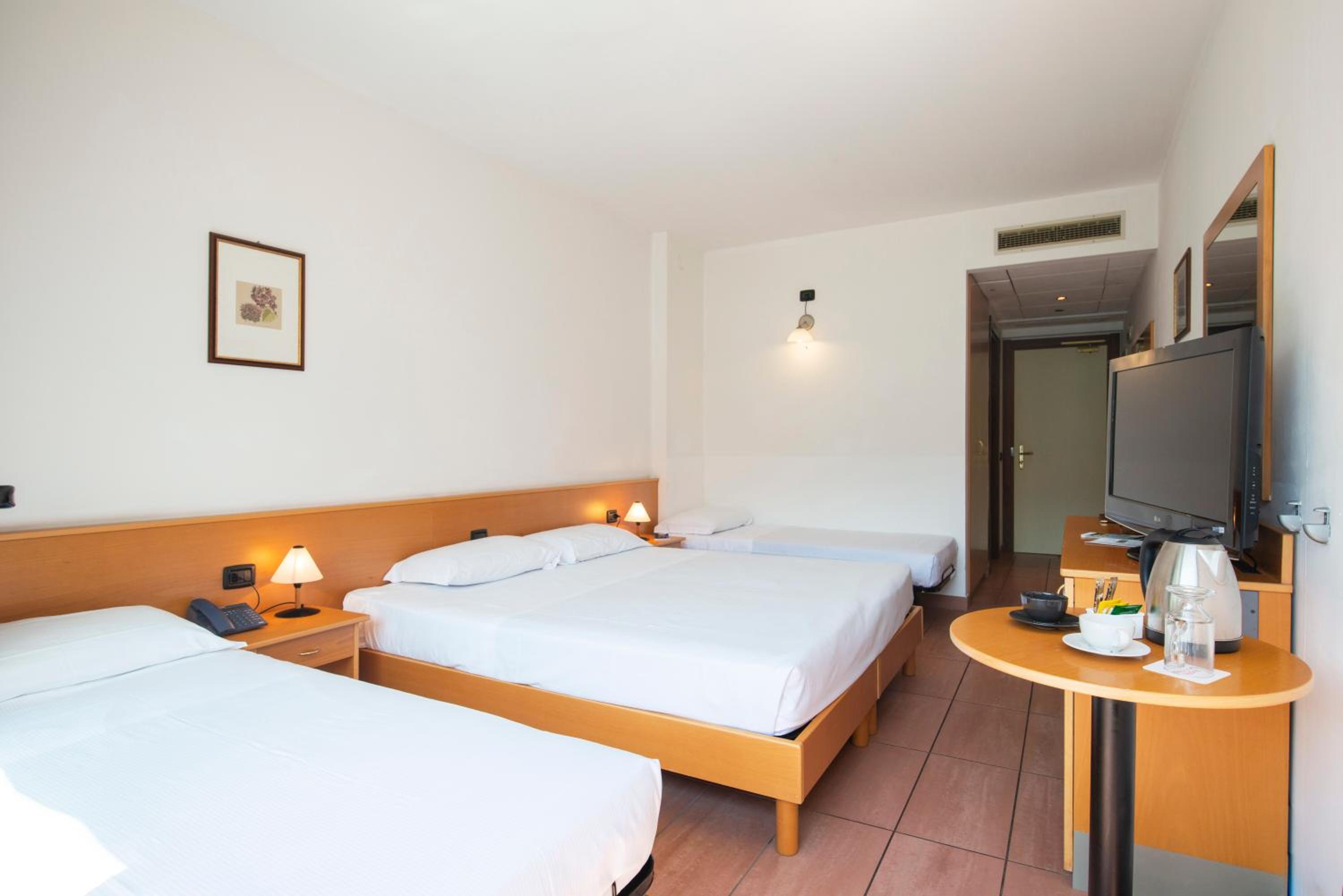 Quadruple Room with Mountain View